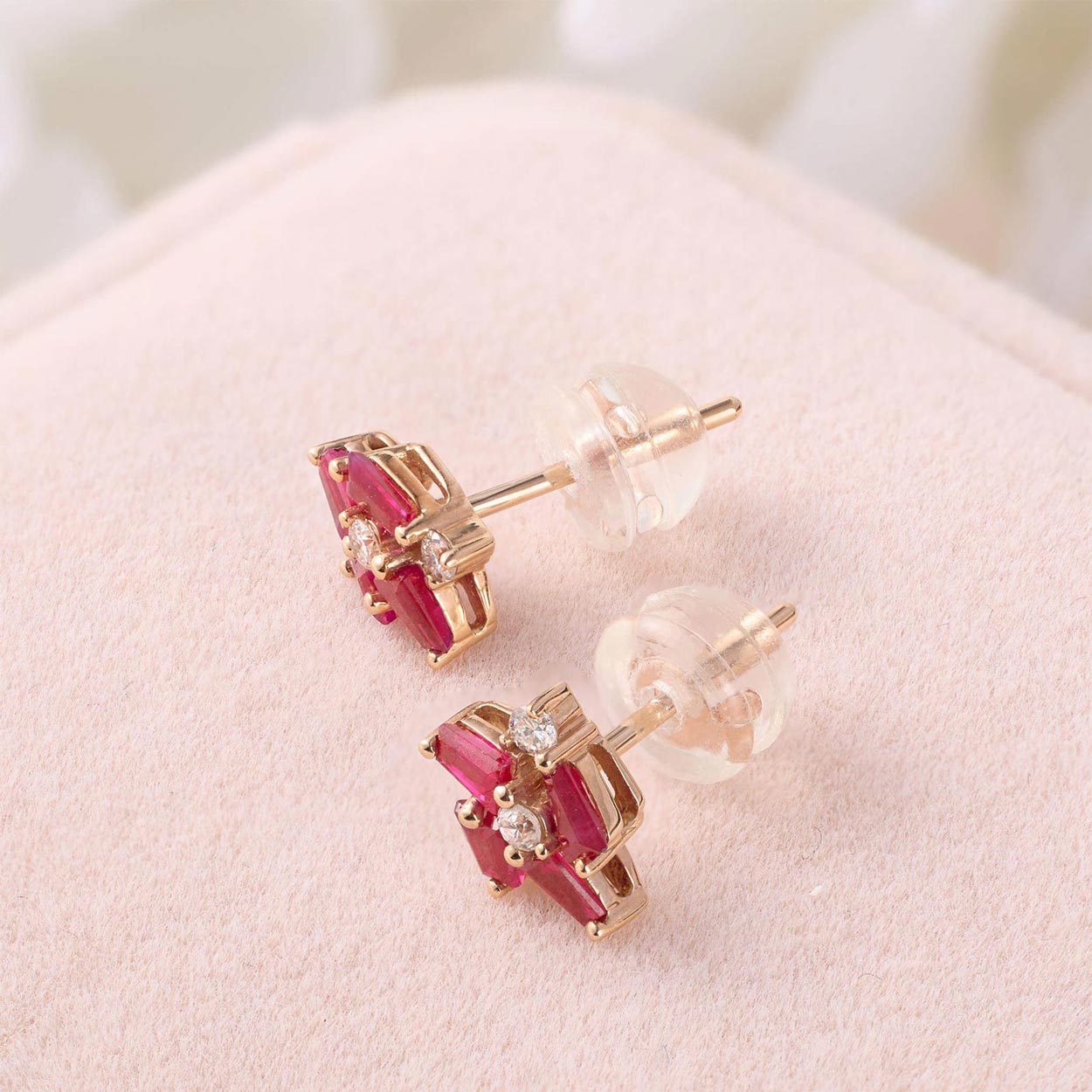 18K Gold Cluster Earring Studs with Natural Diamond &amp; Ruby