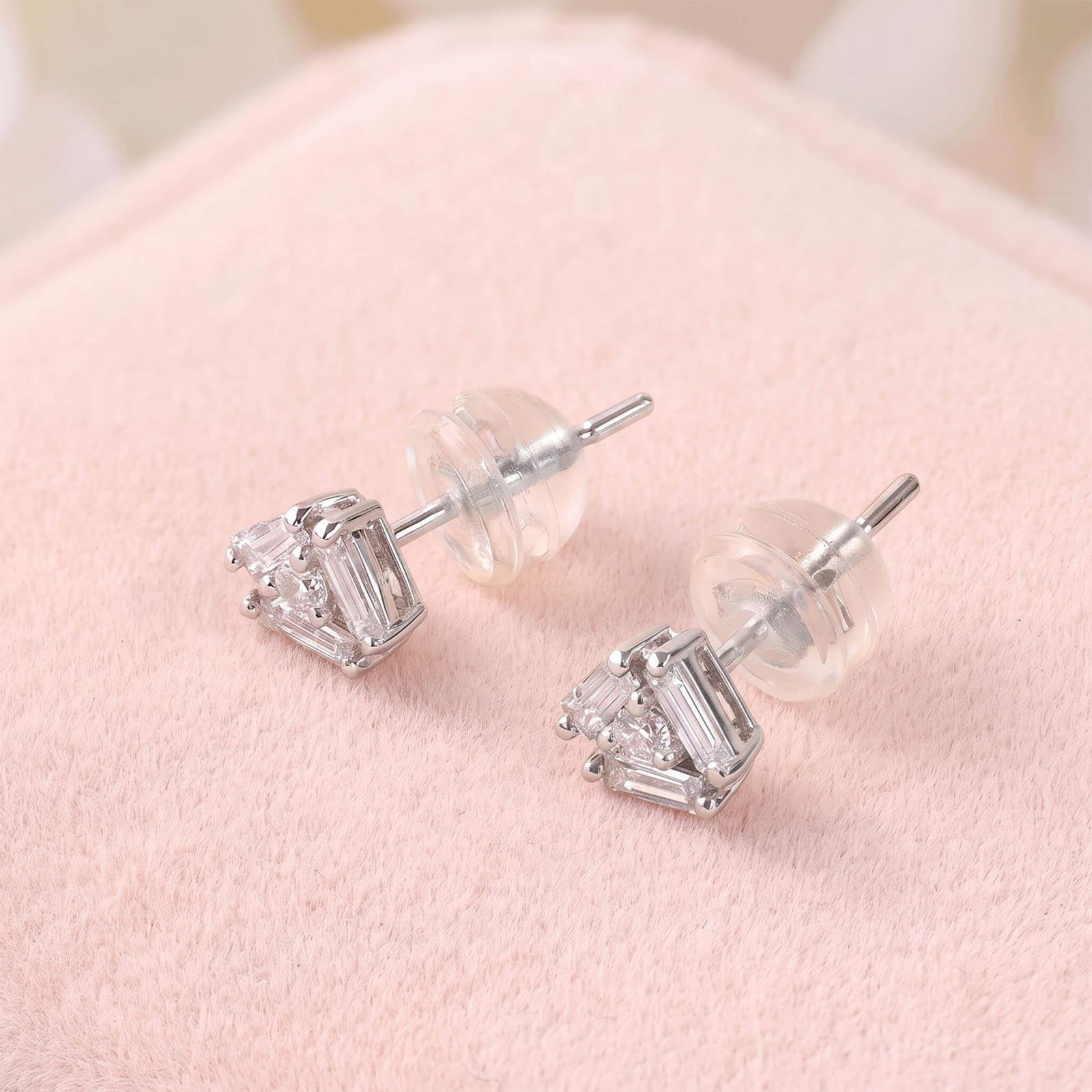 18K Gold Cluster Earring Studs with Natural Diamonds