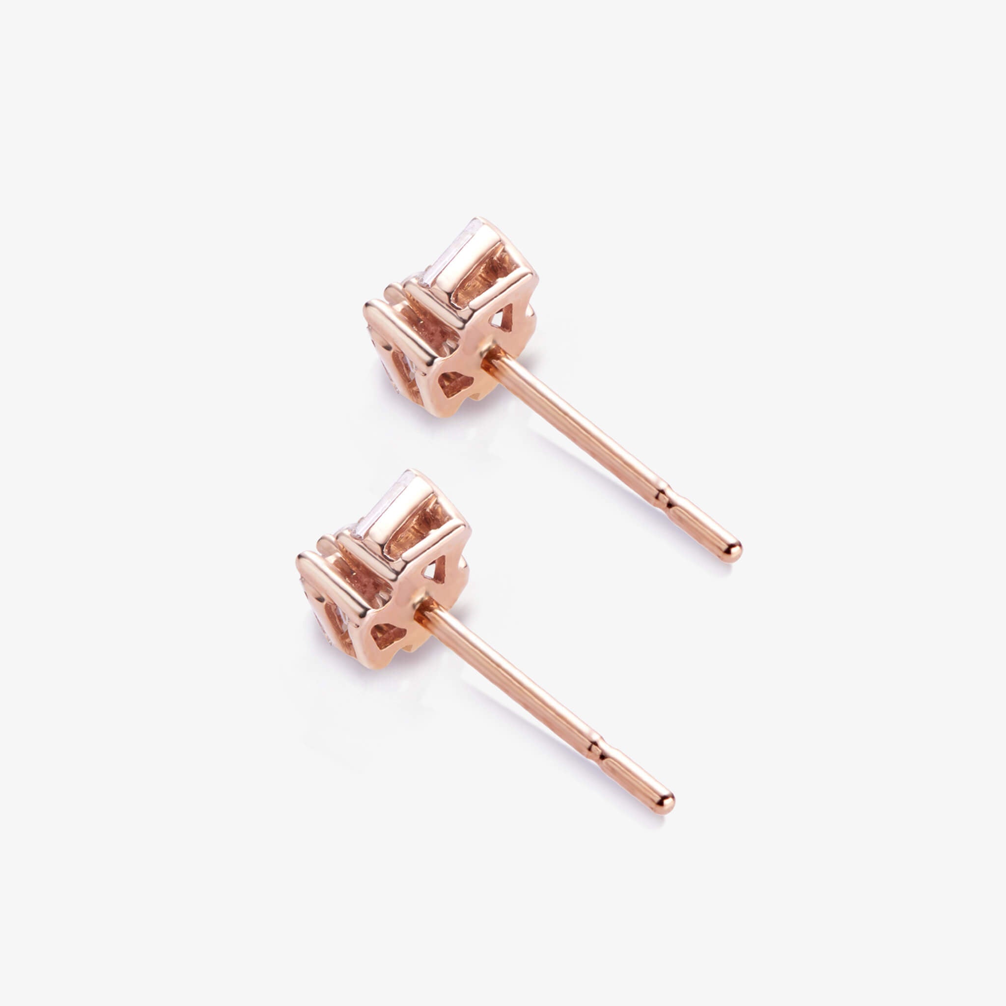 18K Gold Cluster Earring Studs with Natural Diamonds
