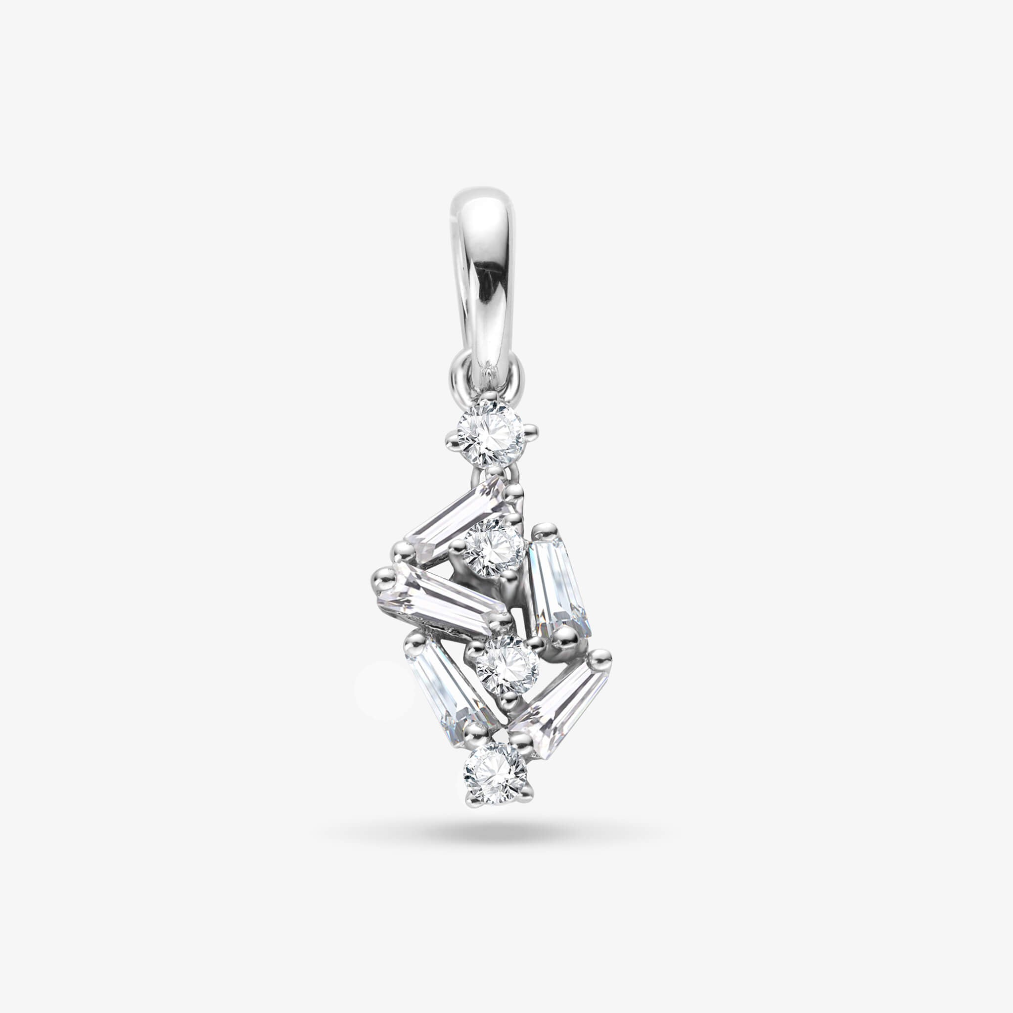 18K Gold Cluster Pendant with Diamonds