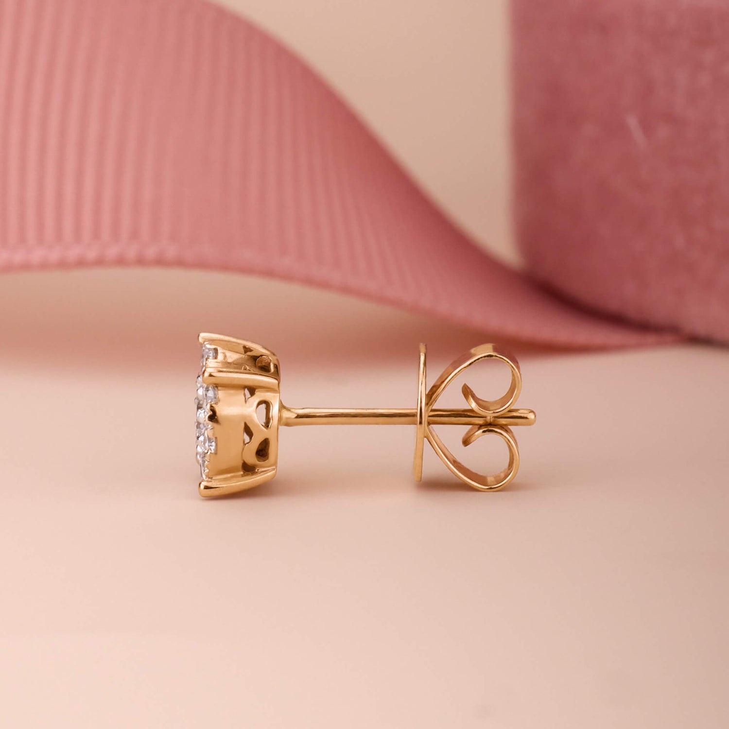18K Gold Classic Diamond Cluster Earrings - JewelryAndStore