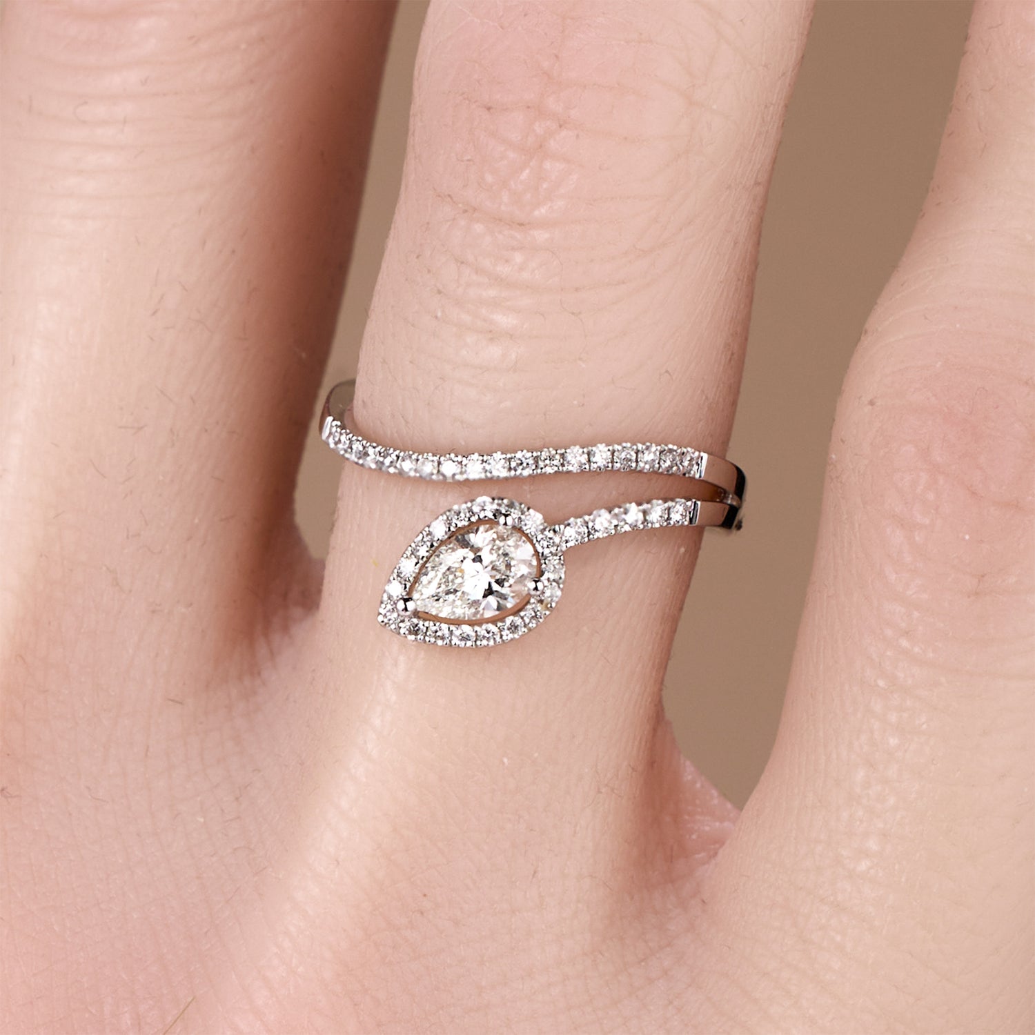 0.62ct.tw. Pear - Shaped Diamond Engagement Ring in 18K white gold - JewelryAndStore