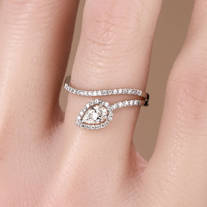 0.62ct.tw. Pear - Shaped Diamond Engagement Ring in 18K white gold - JewelryAndStore