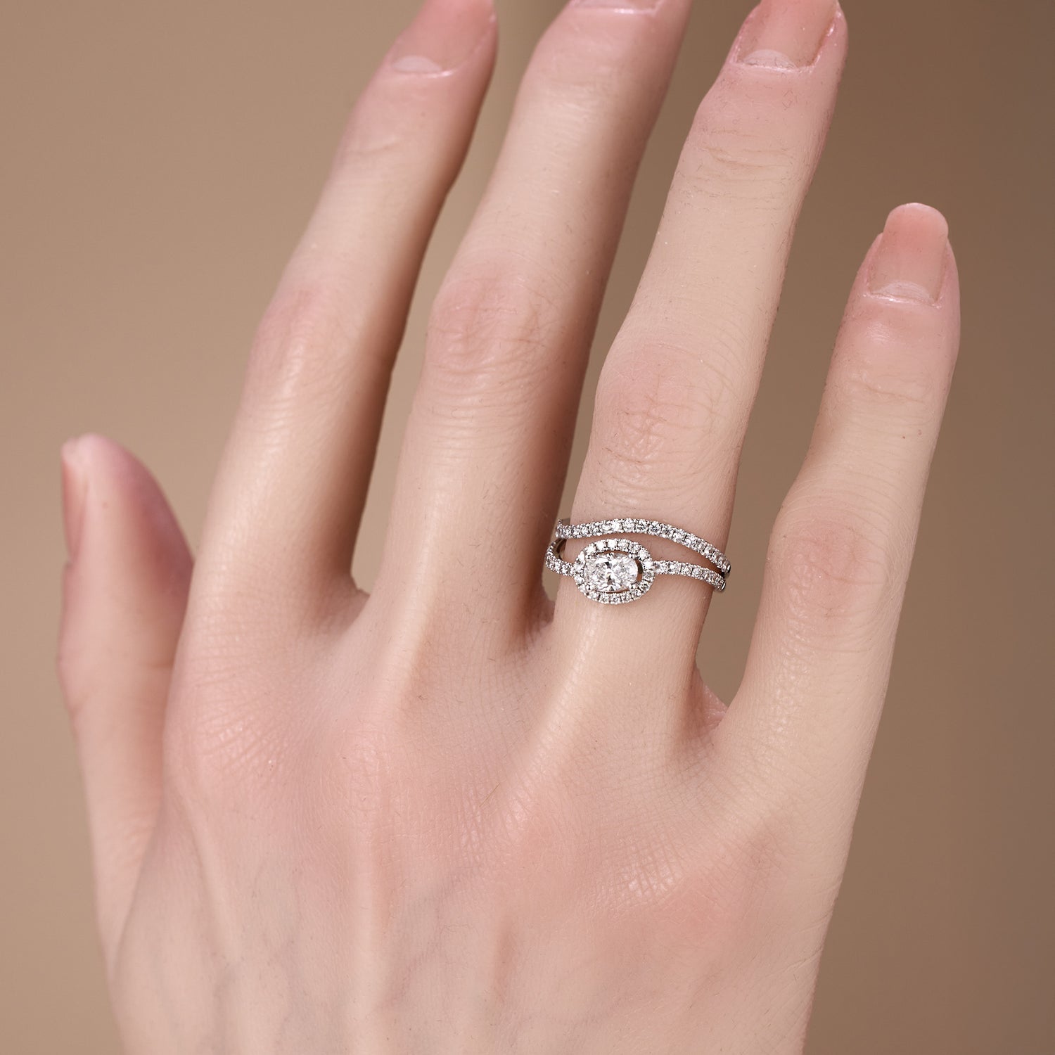 0.99ct.tw. Oval - Cut Diamond Engagement Ring in 18K White Gold - JewelryAndStore