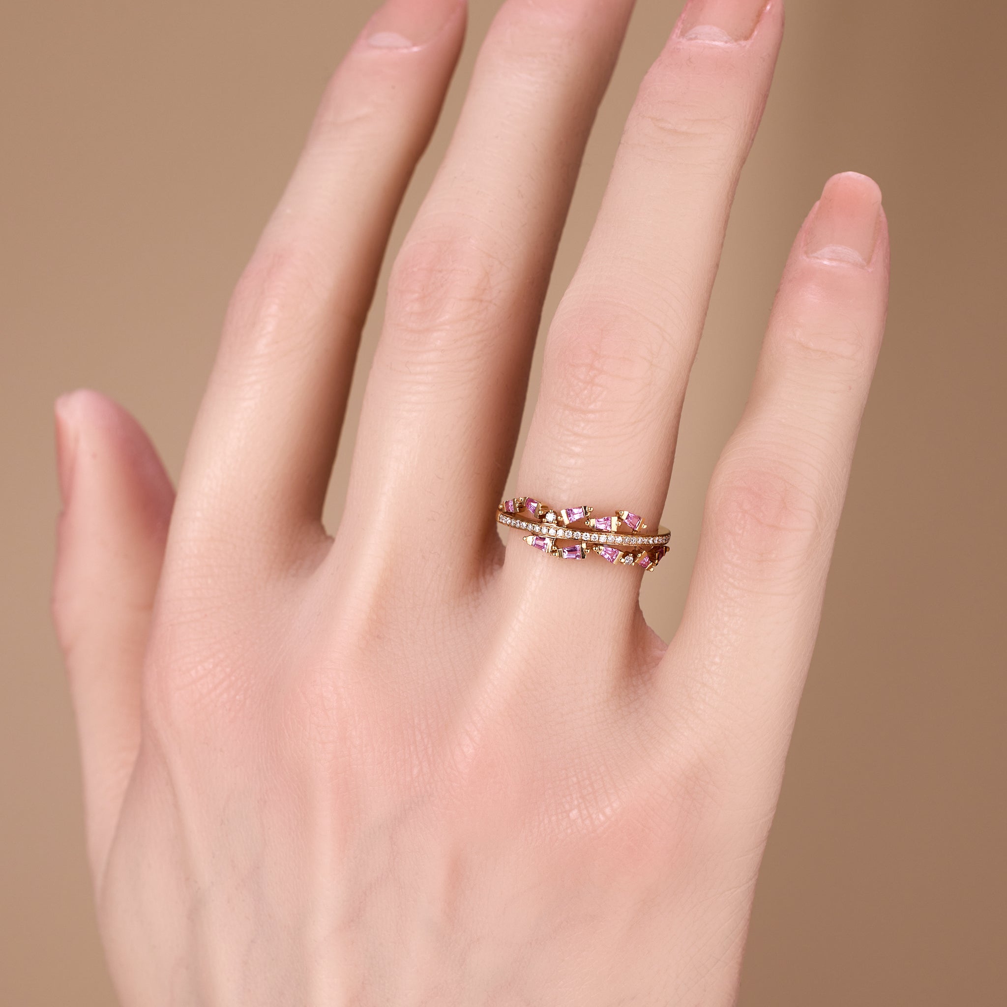 Diamond &amp; Pink Sapphire Band Ring in 18K Gold