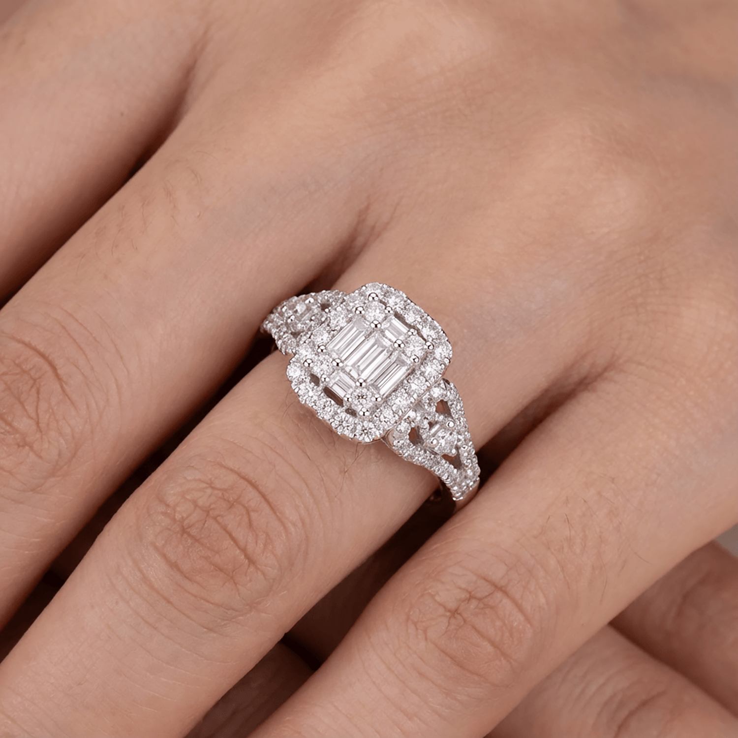 0.83ct Natural Diamond Ring in 18K White Gold - JewelryAndStore