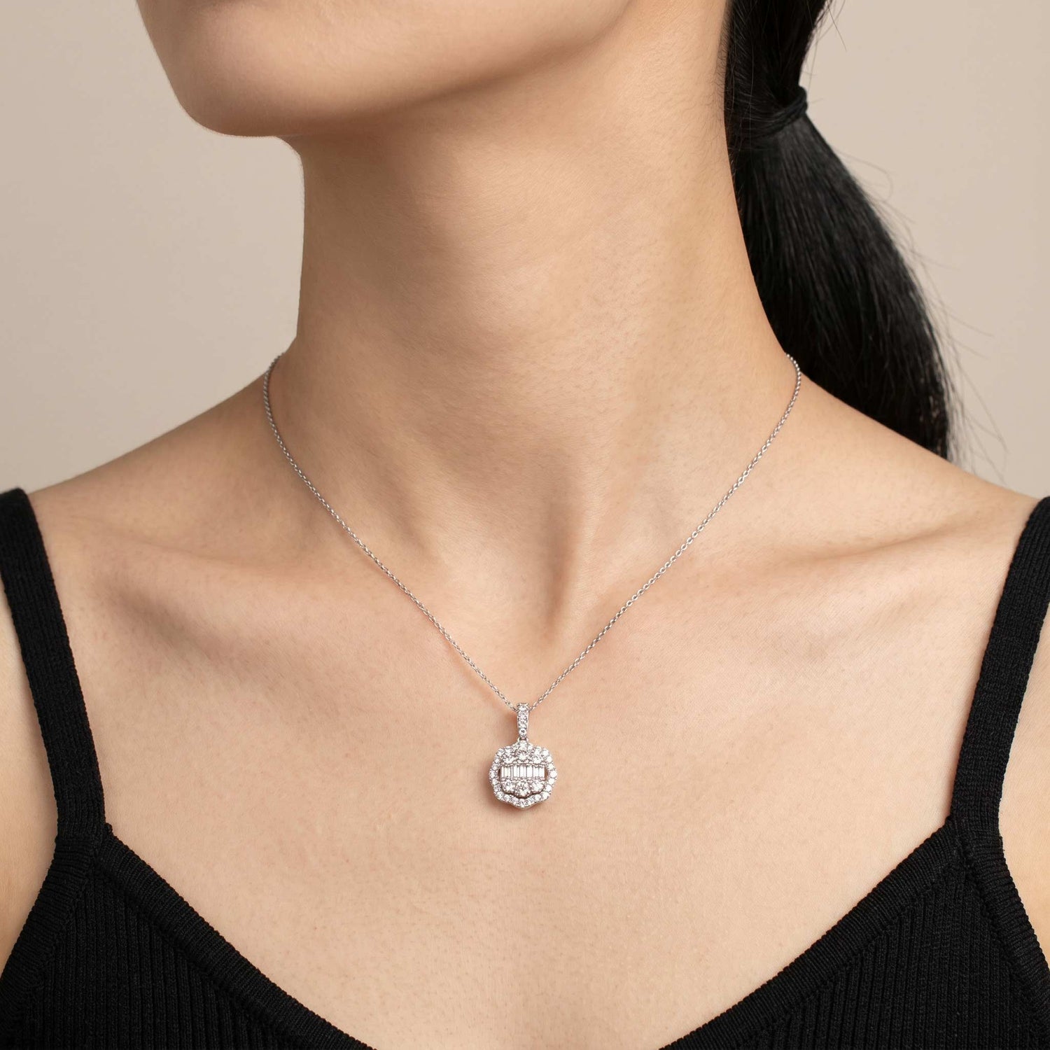 1.43ct Natural Diamond Floral Illusion Pendant in 18K Gold - JewelryandStore