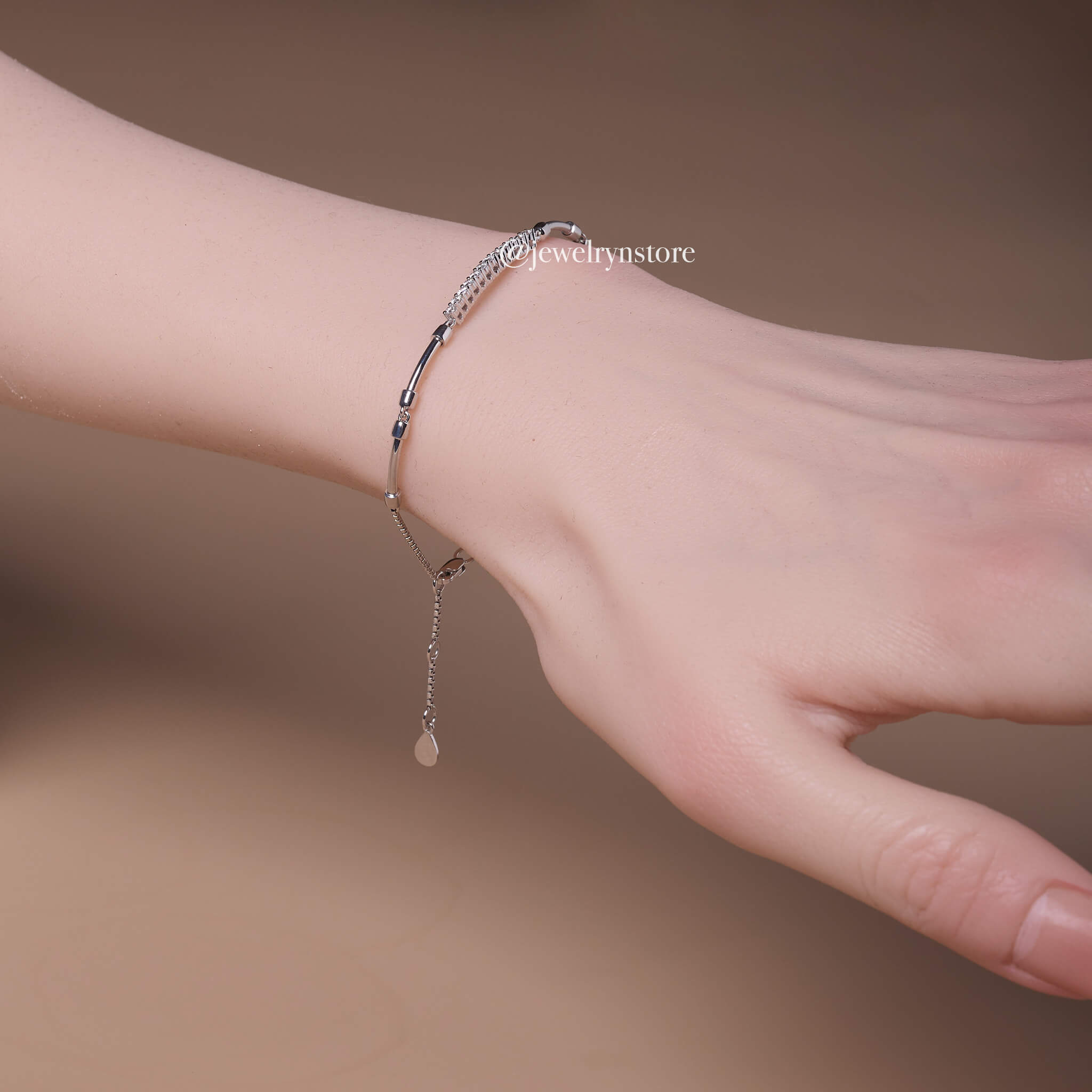 18K Natural Diamond Bar Bracelet