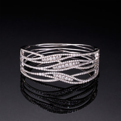 18K White Gold Natural Diamond Bangle