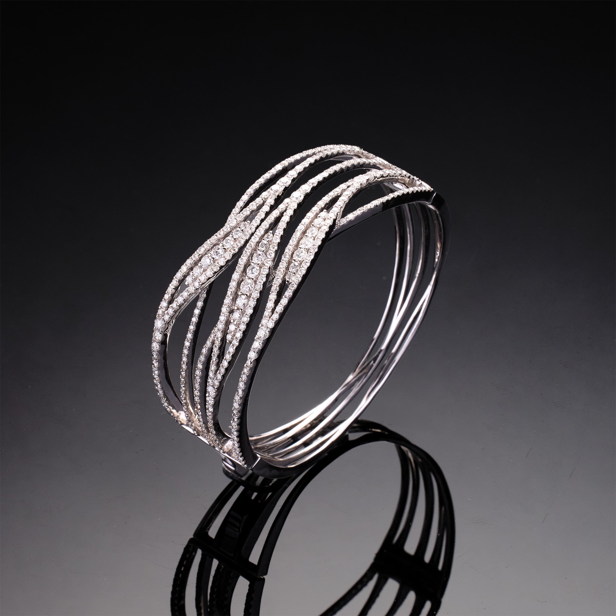 18K White Gold Natural Diamond Bangle - Jewelry And Store