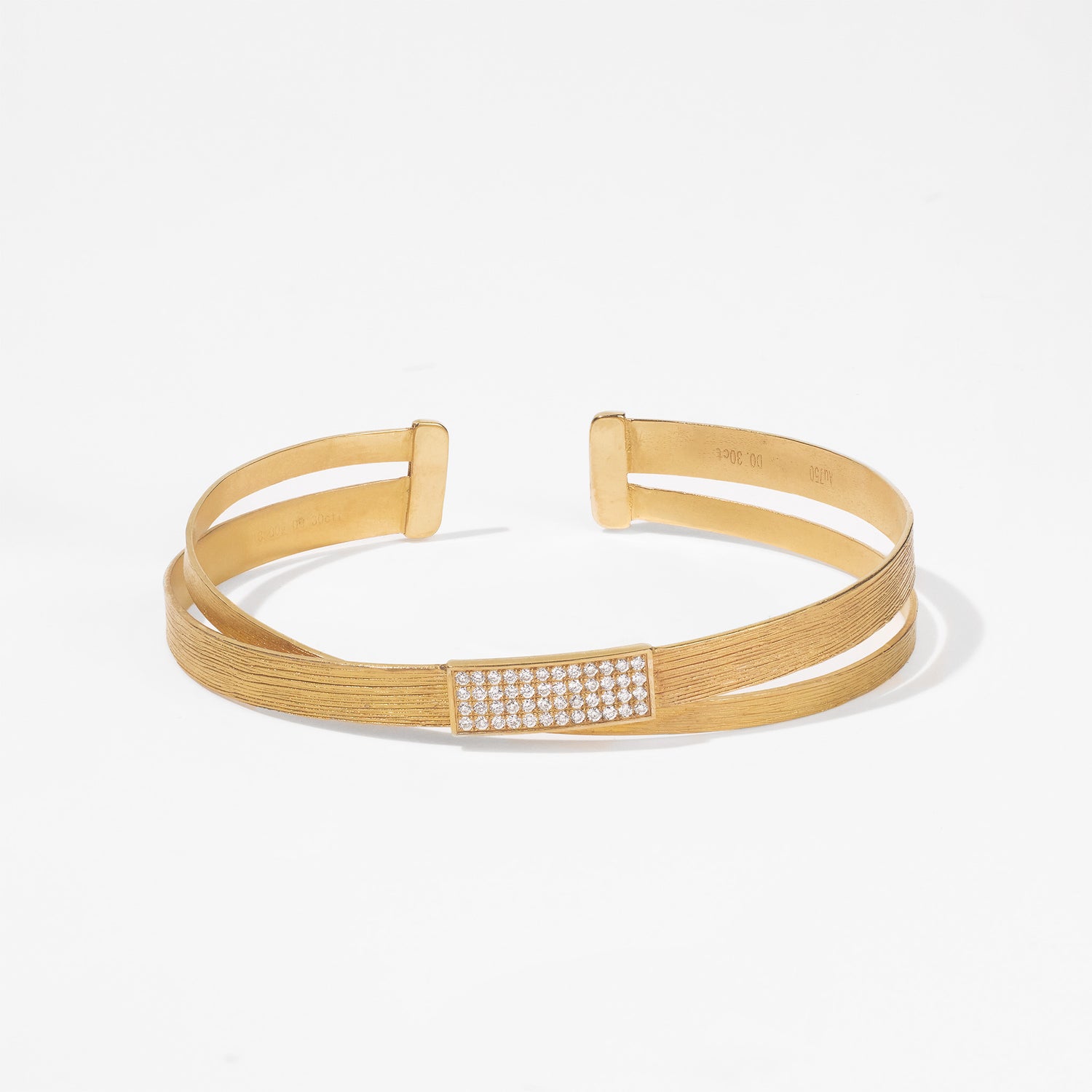 18K Gold Twist Band Cuff Diamond Bangle with Hand - hammered Texture - Jewelry And Store