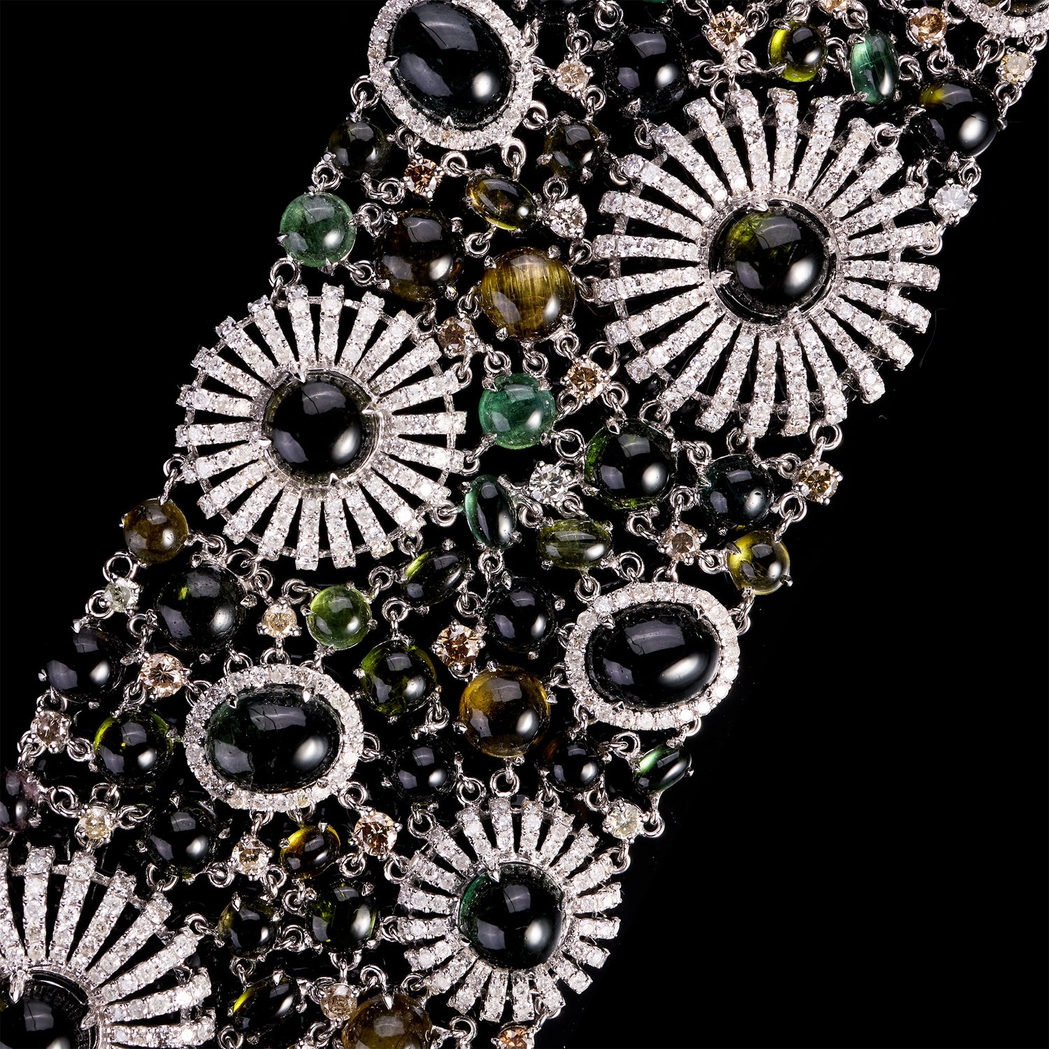 18K White Gold Floral Bracelet with Tourmaline and Diamonds