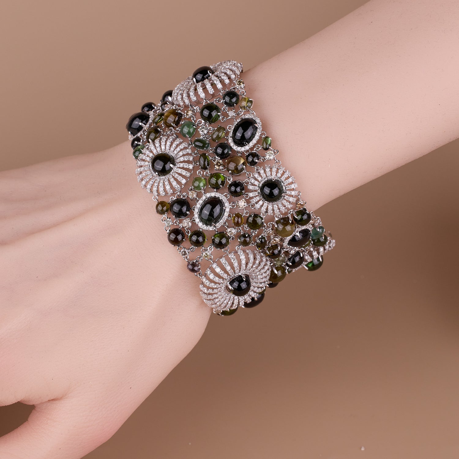 18K White Gold Floral Bracelet with Tourmaline and Diamonds