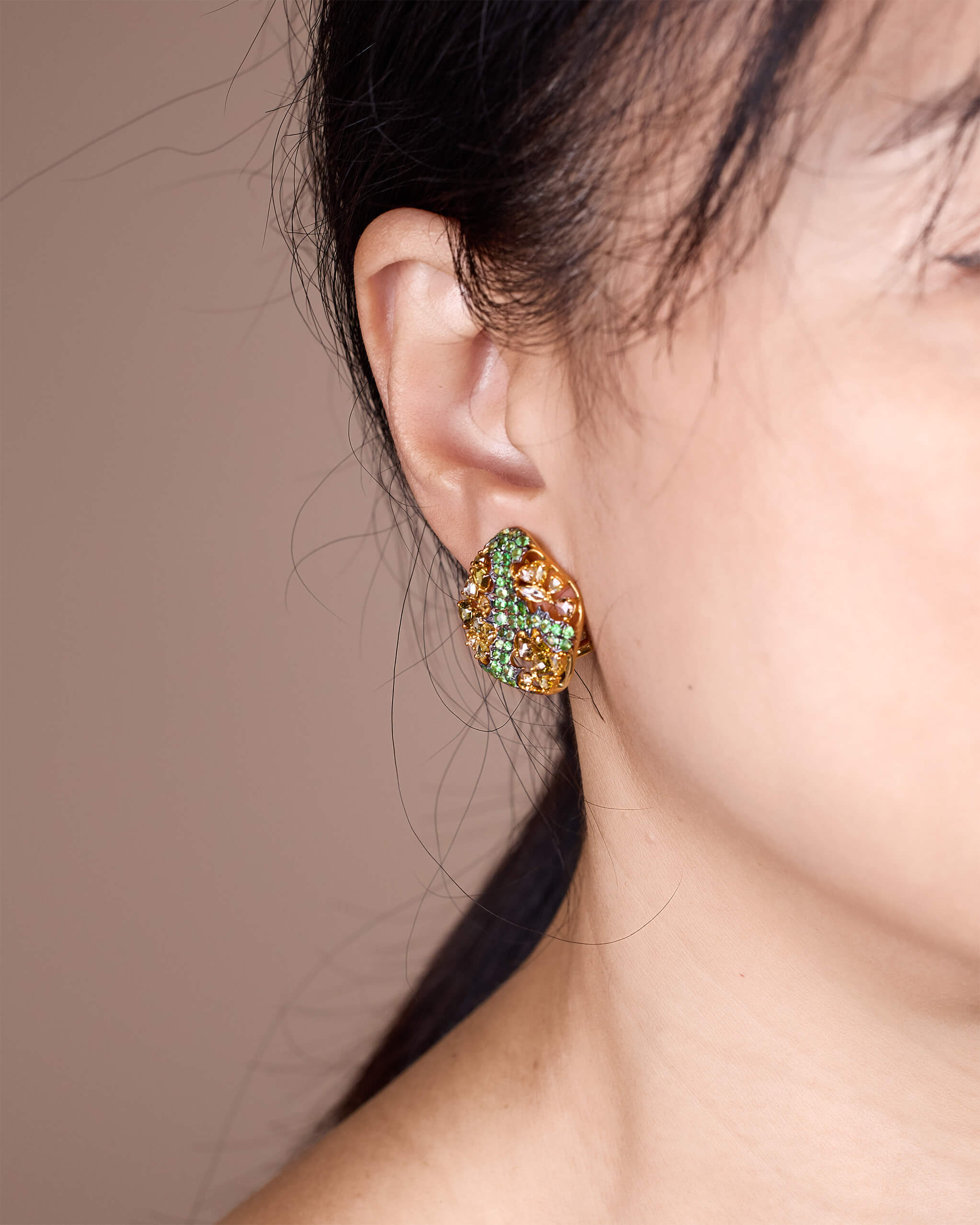 18K Gold Green Sapphire &amp; Diamond Earrings - Jewelry And Store