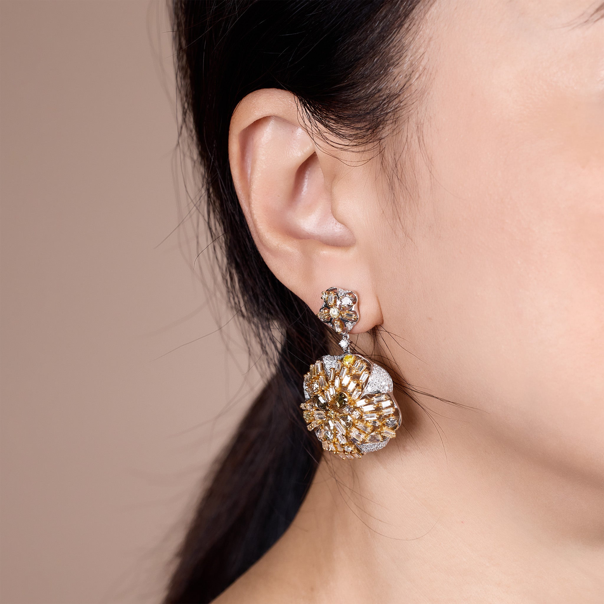 18K Gold Baguette Diamond Drop Earrings