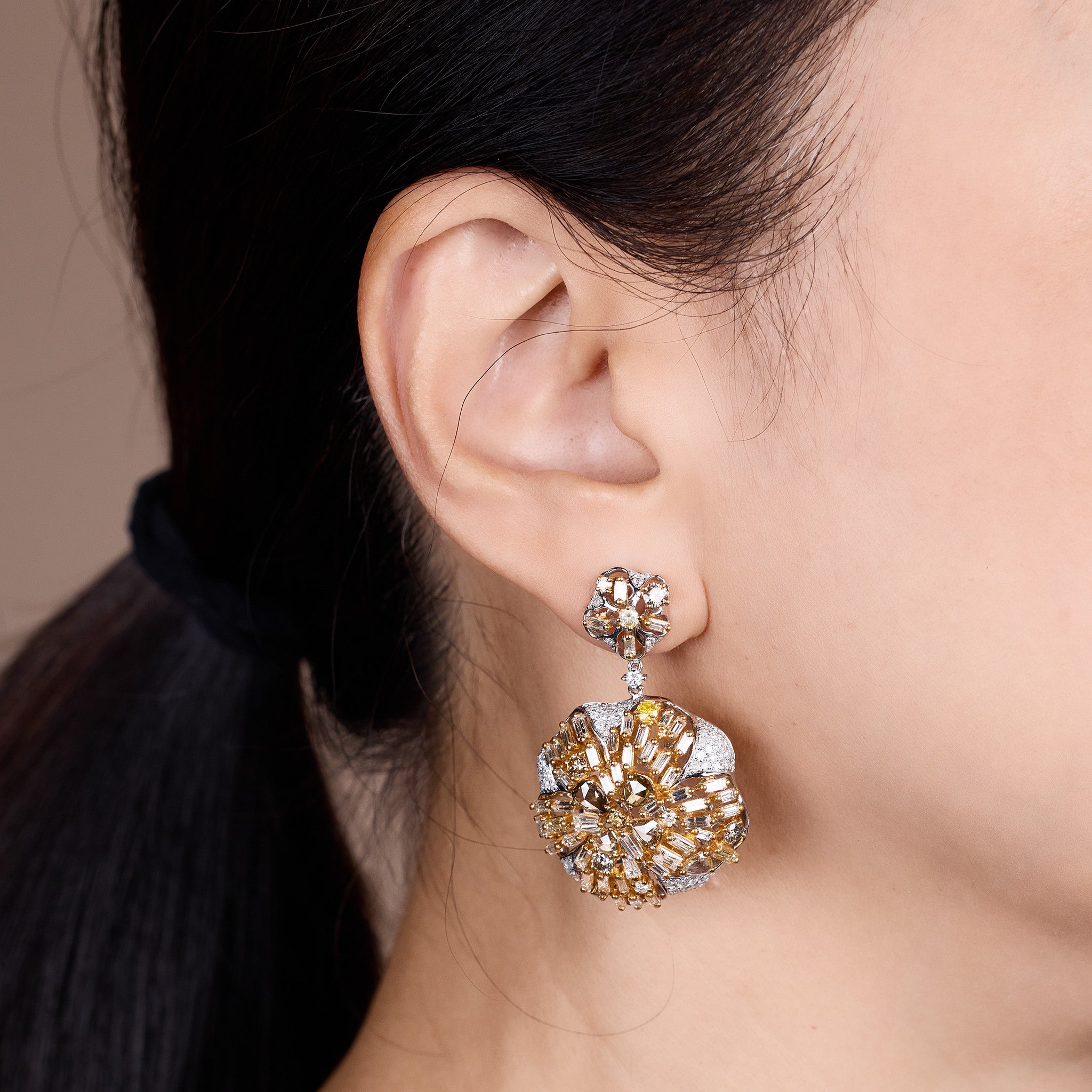 18K Gold Baguette Diamond Drop Earrings