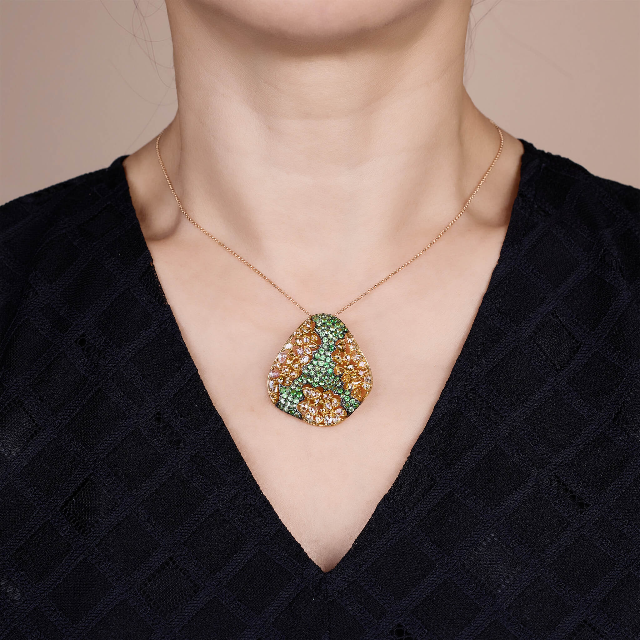 18K Gold Green Sapphire &amp; Diamond Pendant - Jewelry And Store