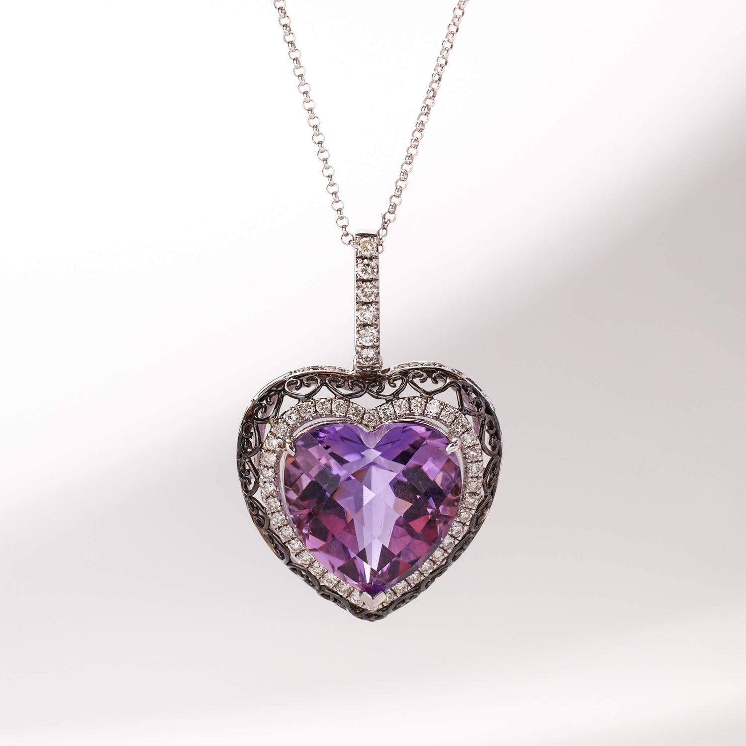 18K Gold Diamond and Amethyst Pendant