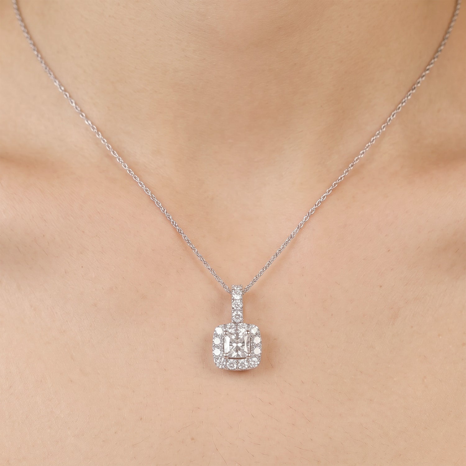 1.21ct Natural Diamond Princess Illusion Pendant in 18K Gold - JewelryandStore