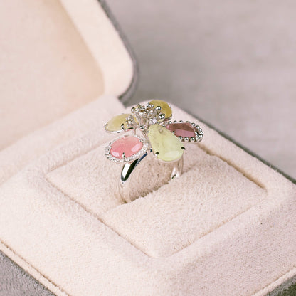 18K Gold Diamond and Slice Sapphire Flower Ring - Jewelry And Store