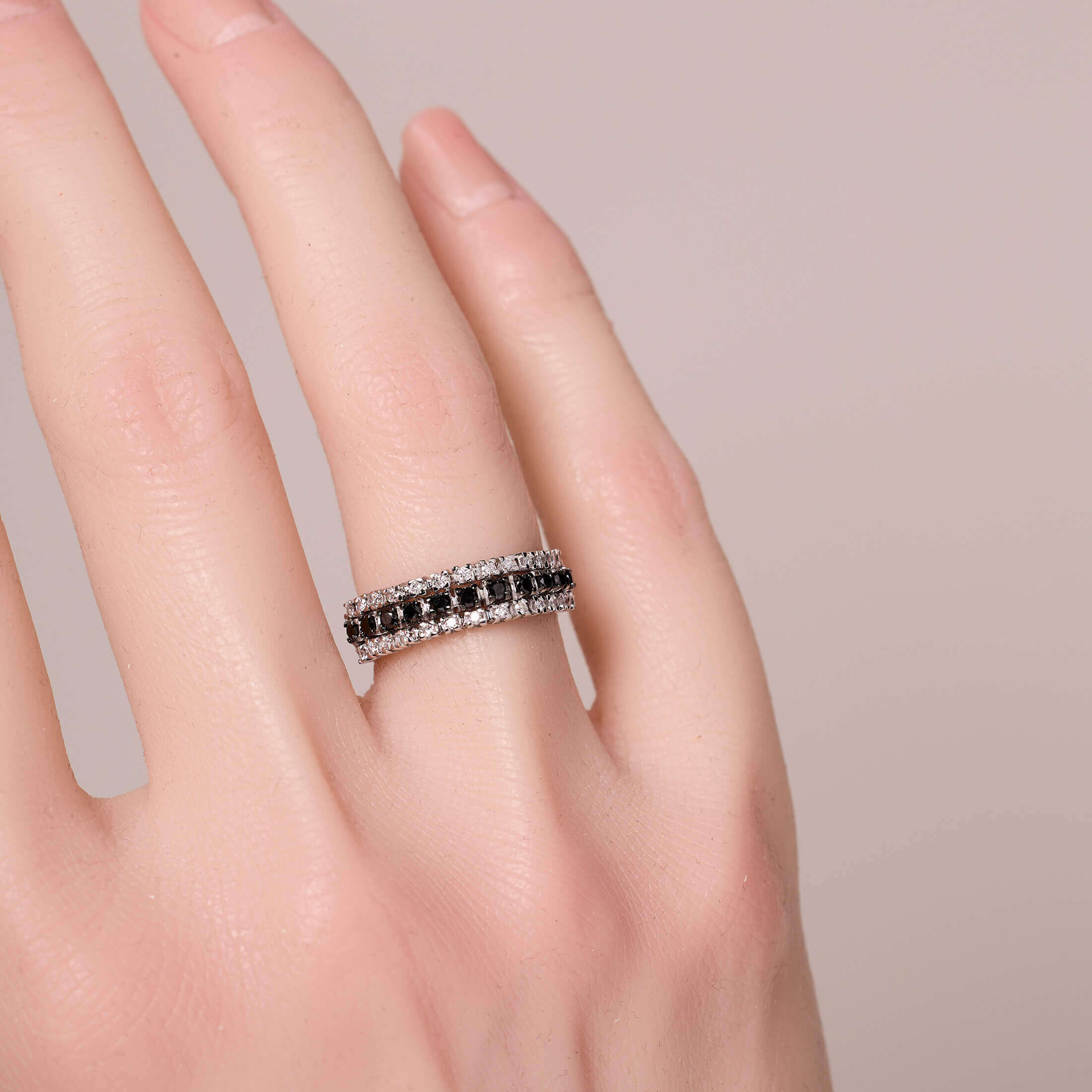 18K Gold Black and White Diamond  Band Ring
