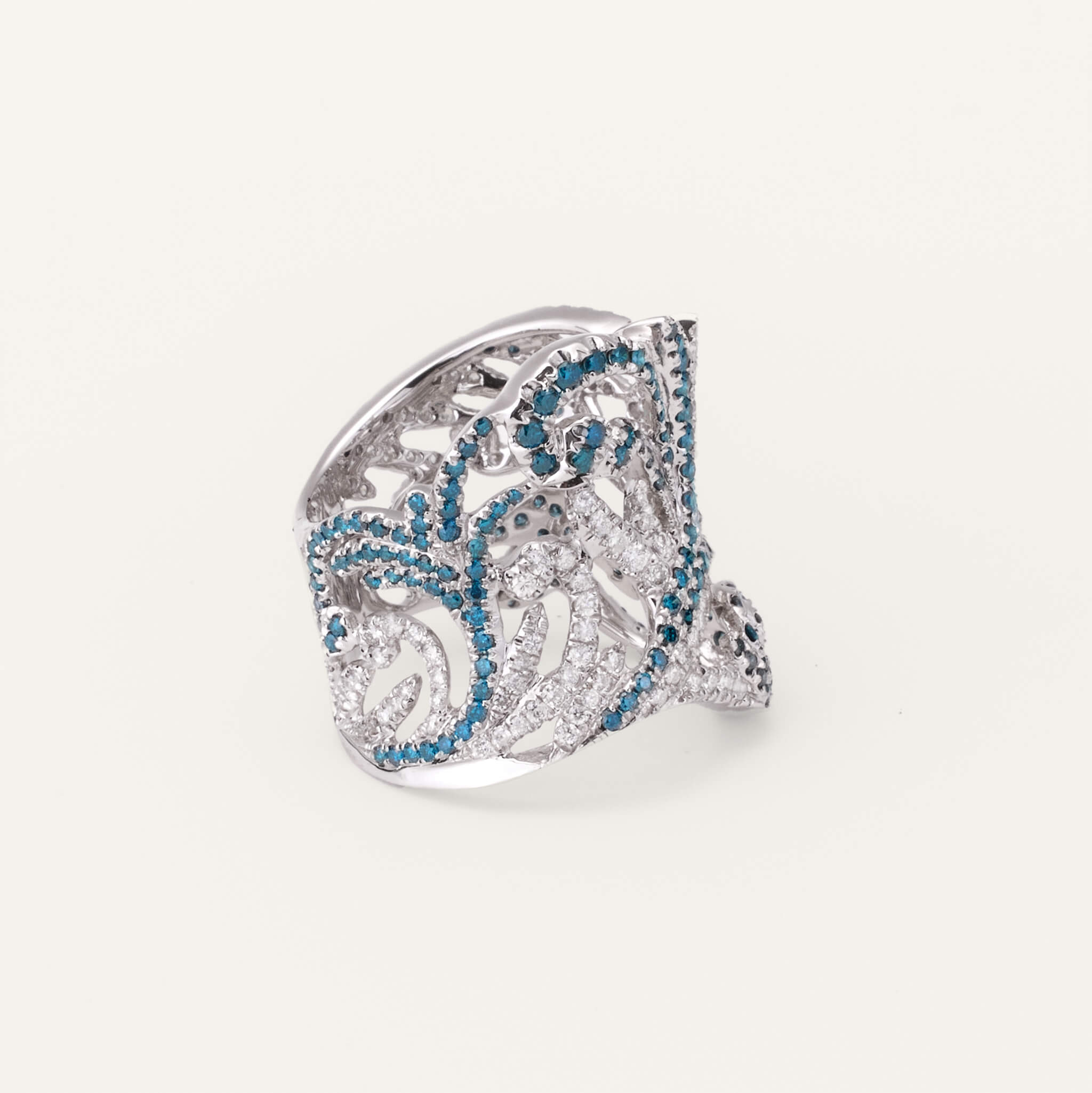 18K Gold Blue Diamond Filigree Ring - Jewelry And Store