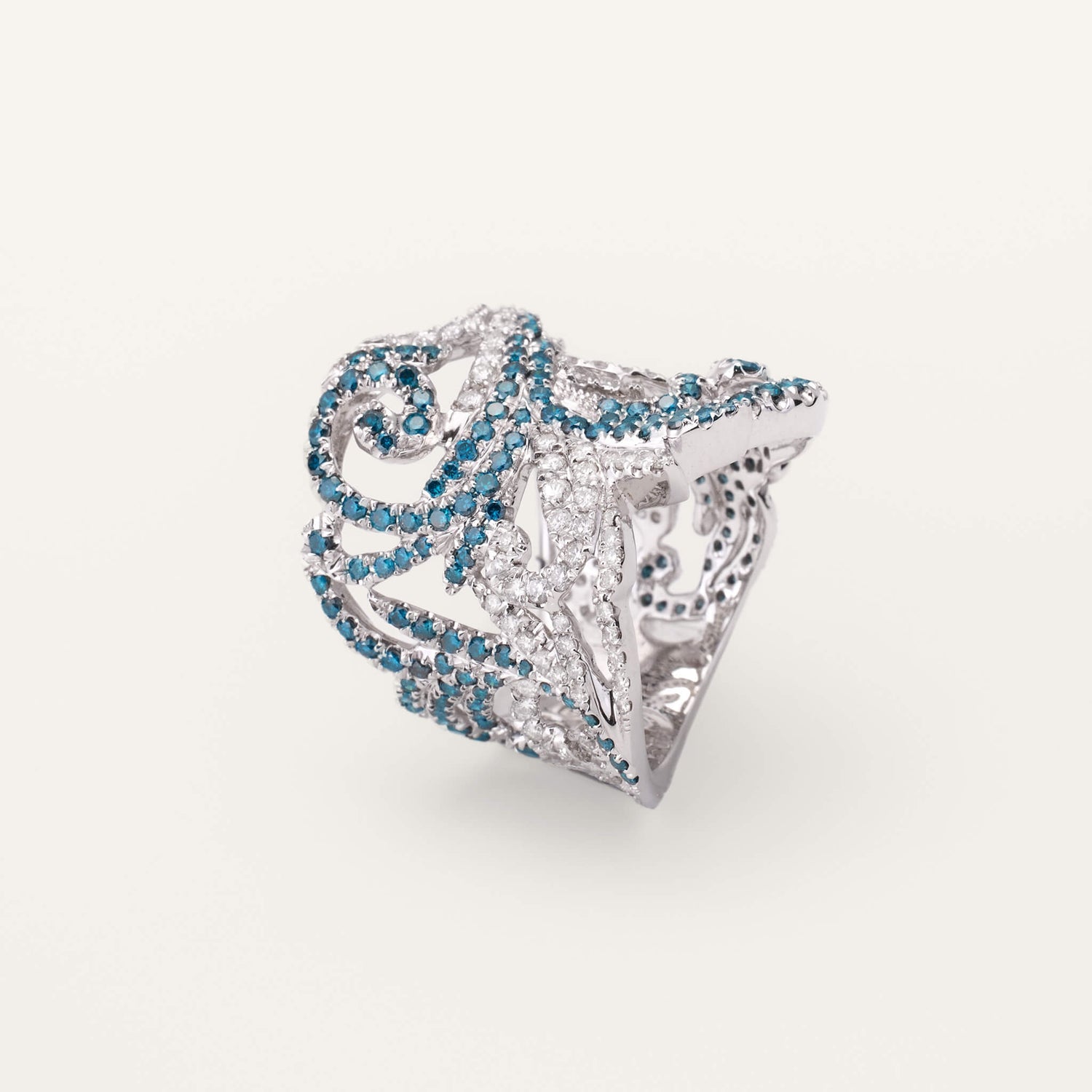 18K Gold Blue Diamond Filigree Ring - Jewelry And Store