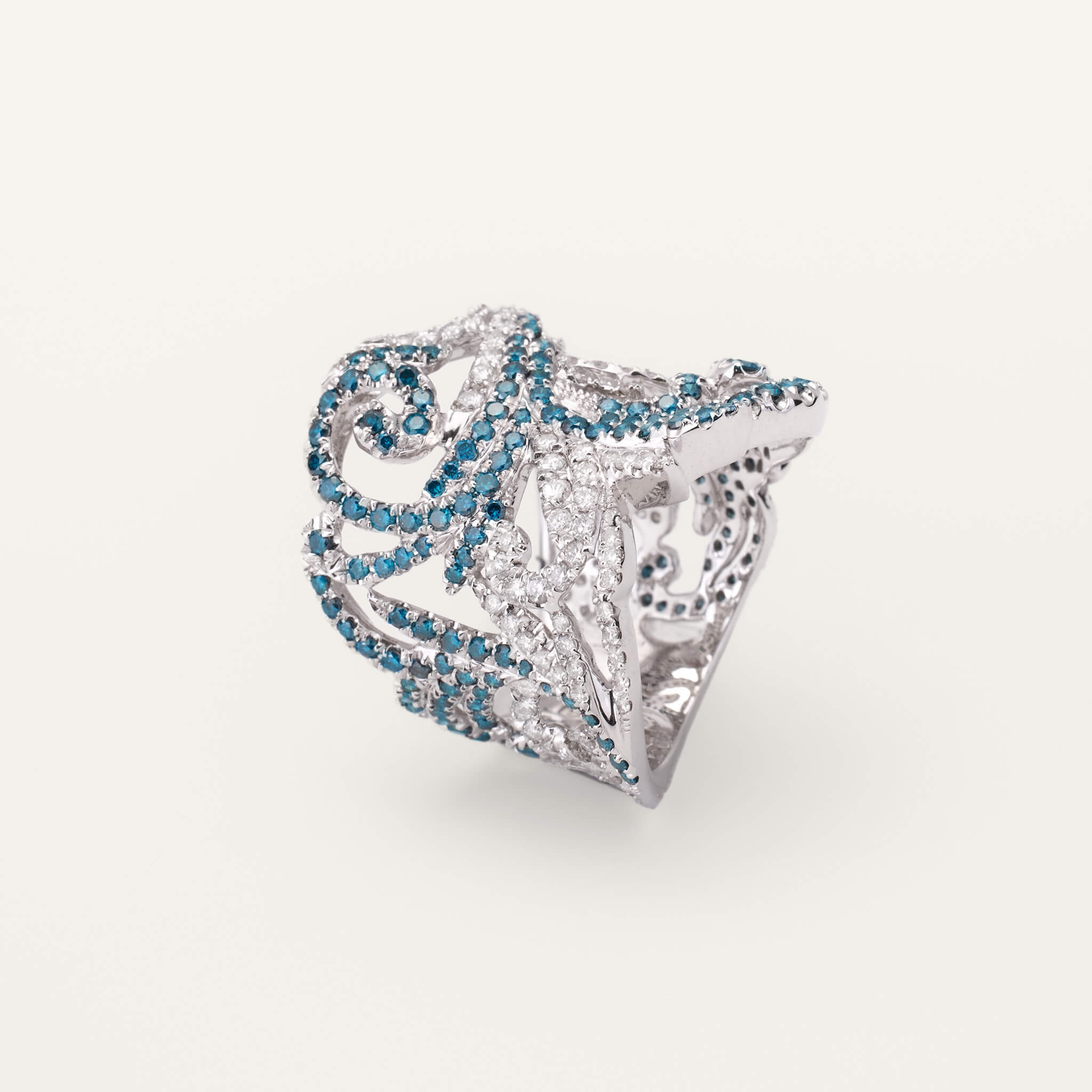 18K Gold Blue Diamond Filigree Ring - Jewelry And Store