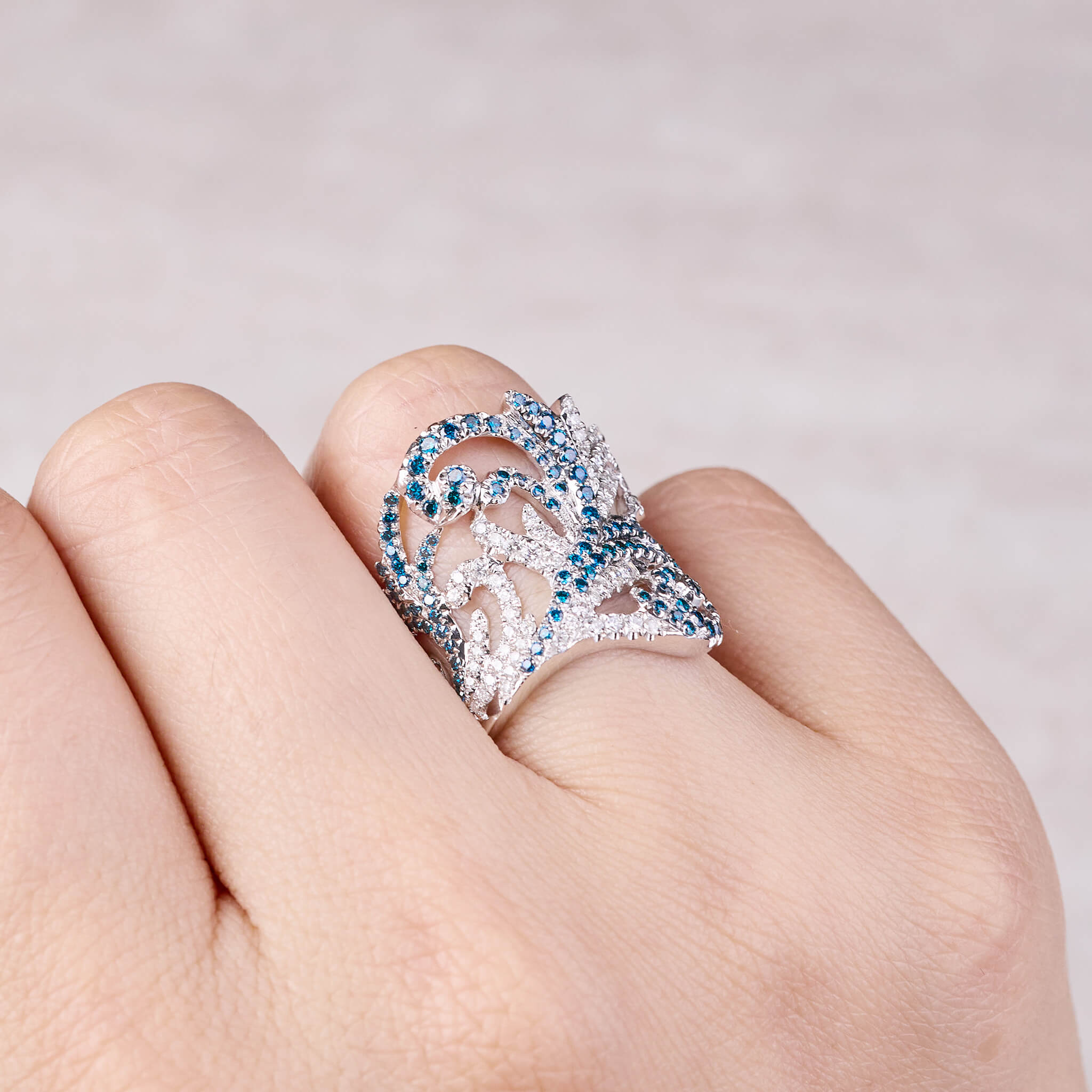 18K Gold Blue Diamond Filigree Ring - Jewelry And Store