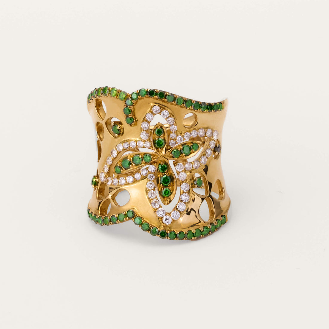 18K Yellow Gold Diamond Clover Ring - Jewelry And Store