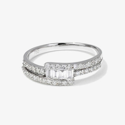 0.46ct.tw. Classic Round &amp; Baguette Diamond Band Ring 18K Gold - JewelryandStore