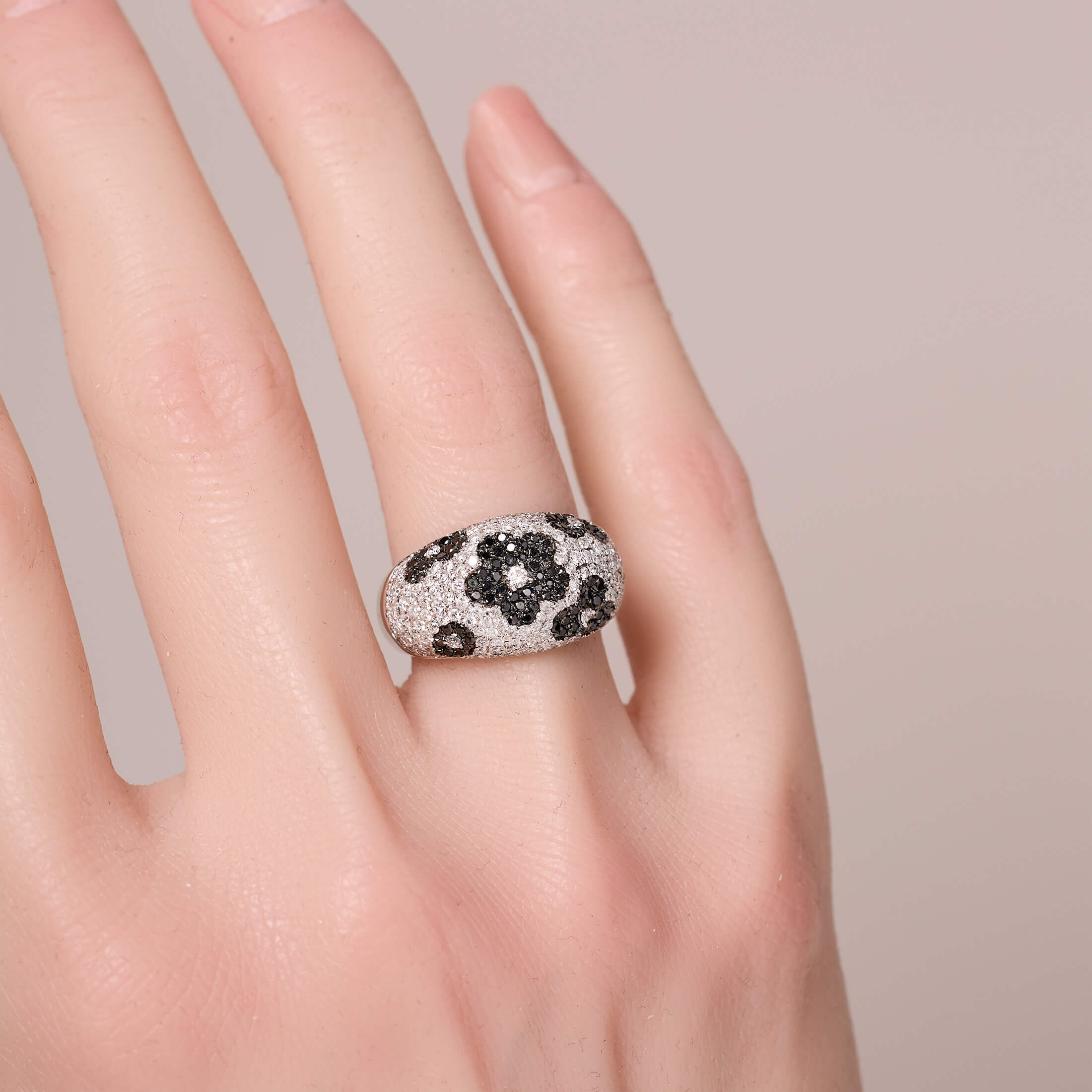 18K Gold Statement Ring with White and Black Diamonds - Jewelry And Store
