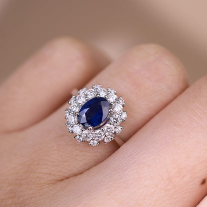 0.96 ct.tw. Vintage - styled Natural Blue Sapphire &amp; Diamond Ring in 18K Gold - JewelryAndStore