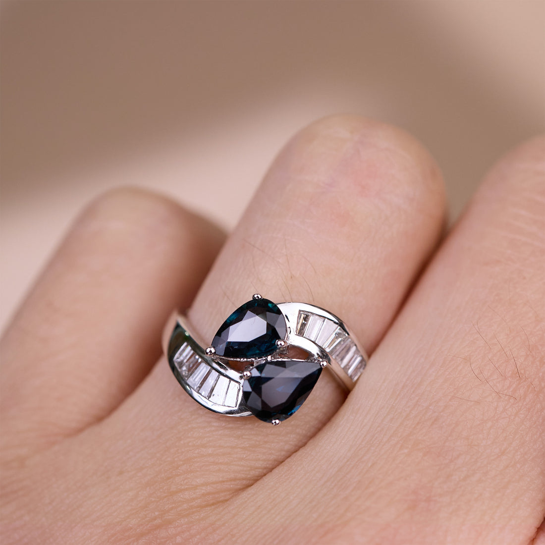 1.43 ct.tw. Vintage - styled Natural Blue Sapphire & Diamond Ring in 18K Gold - JewelryAndStore