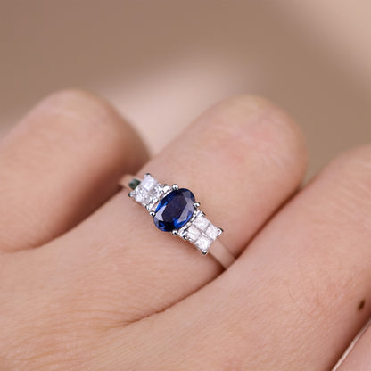 0.56 ct.tw. Natural Blue Sapphire &amp; Diamond Ring in 18K Gold - JewelryAndStore