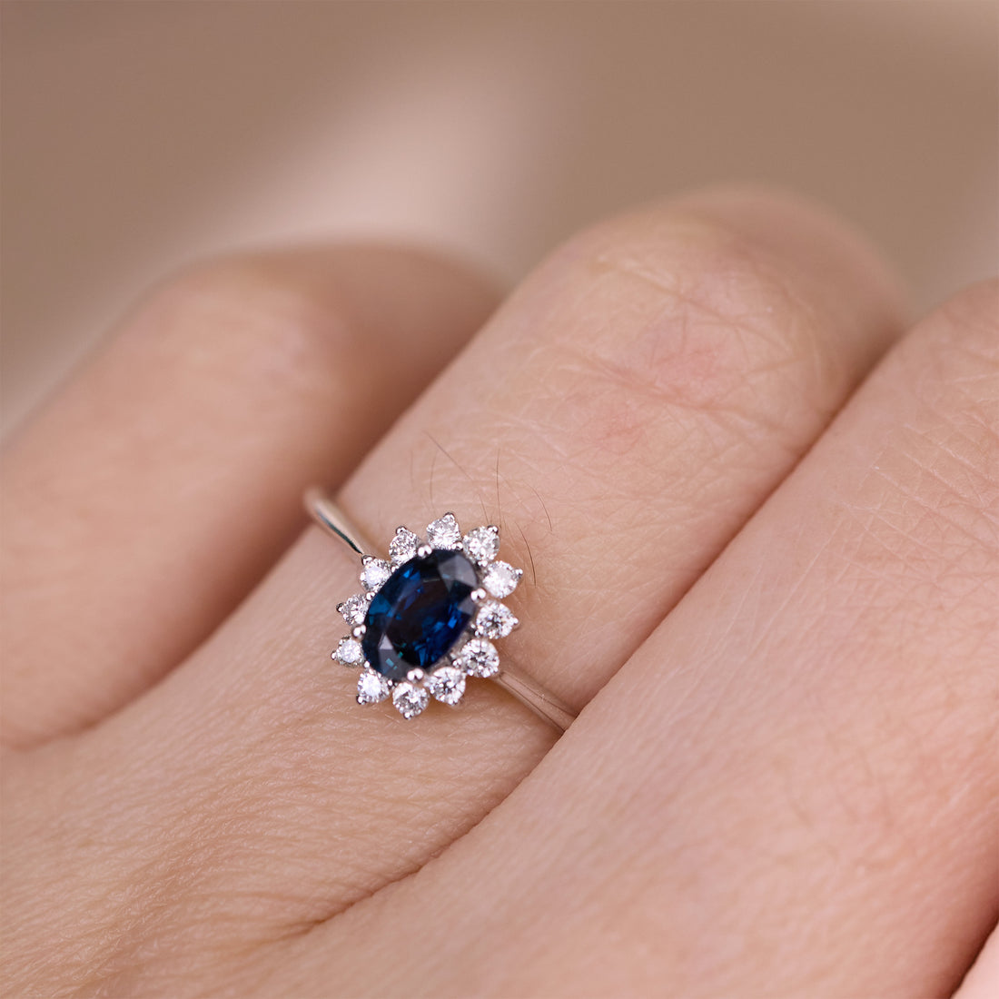 0.54 ct.tw. Natural Blue Sapphire Solitaire Ring with Diamonds in 18K Gold - JewelryAndStore