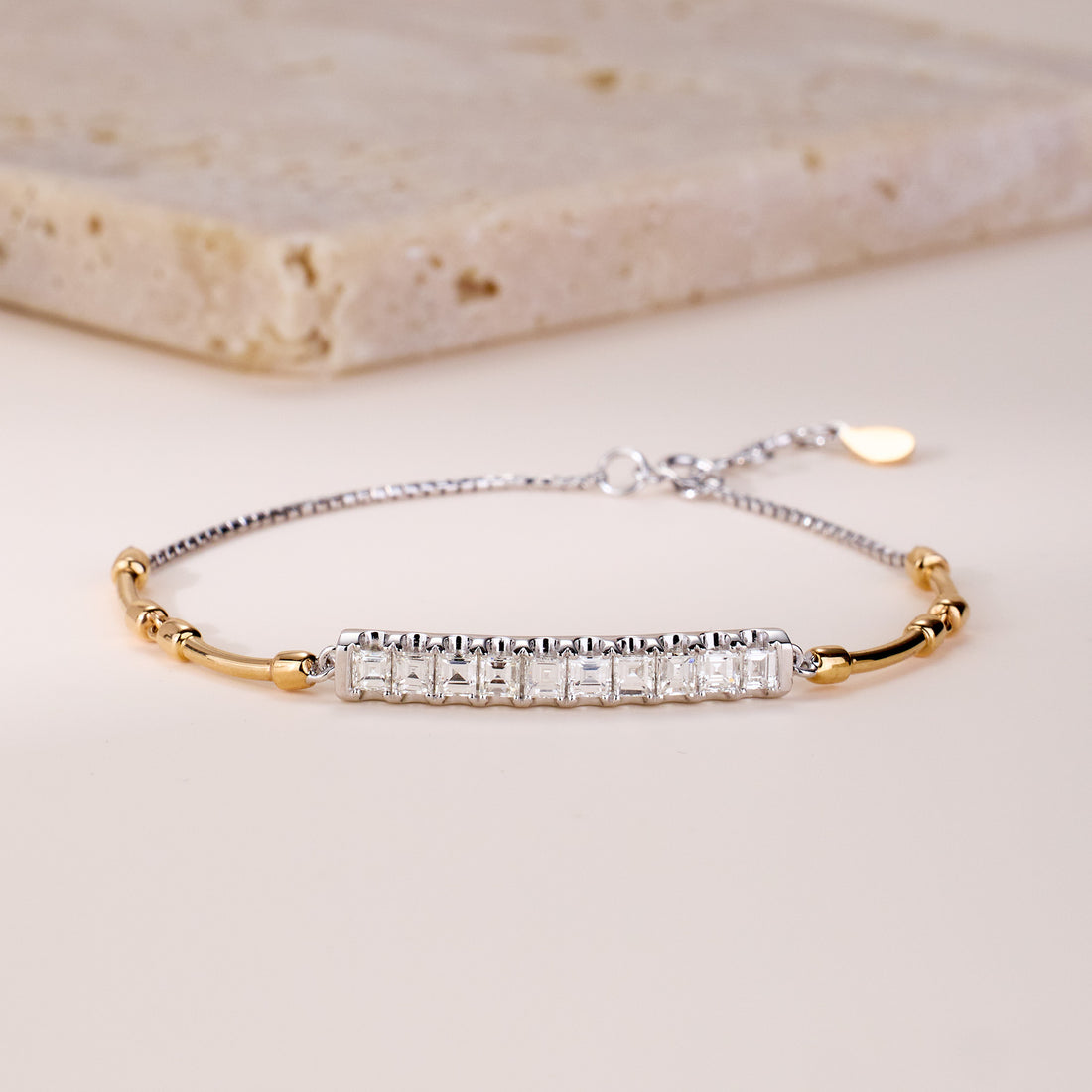 1.02ct.tw. Diamond Bracelet in 18K Gold - Jewelry And Store