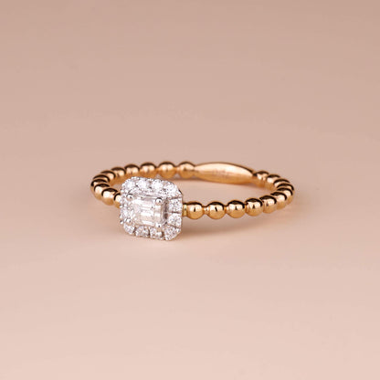 Emerald Diamond Engagement Ring in 18K Gold