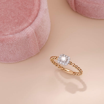 Emerald Diamond Engagement Ring in 18K Gold