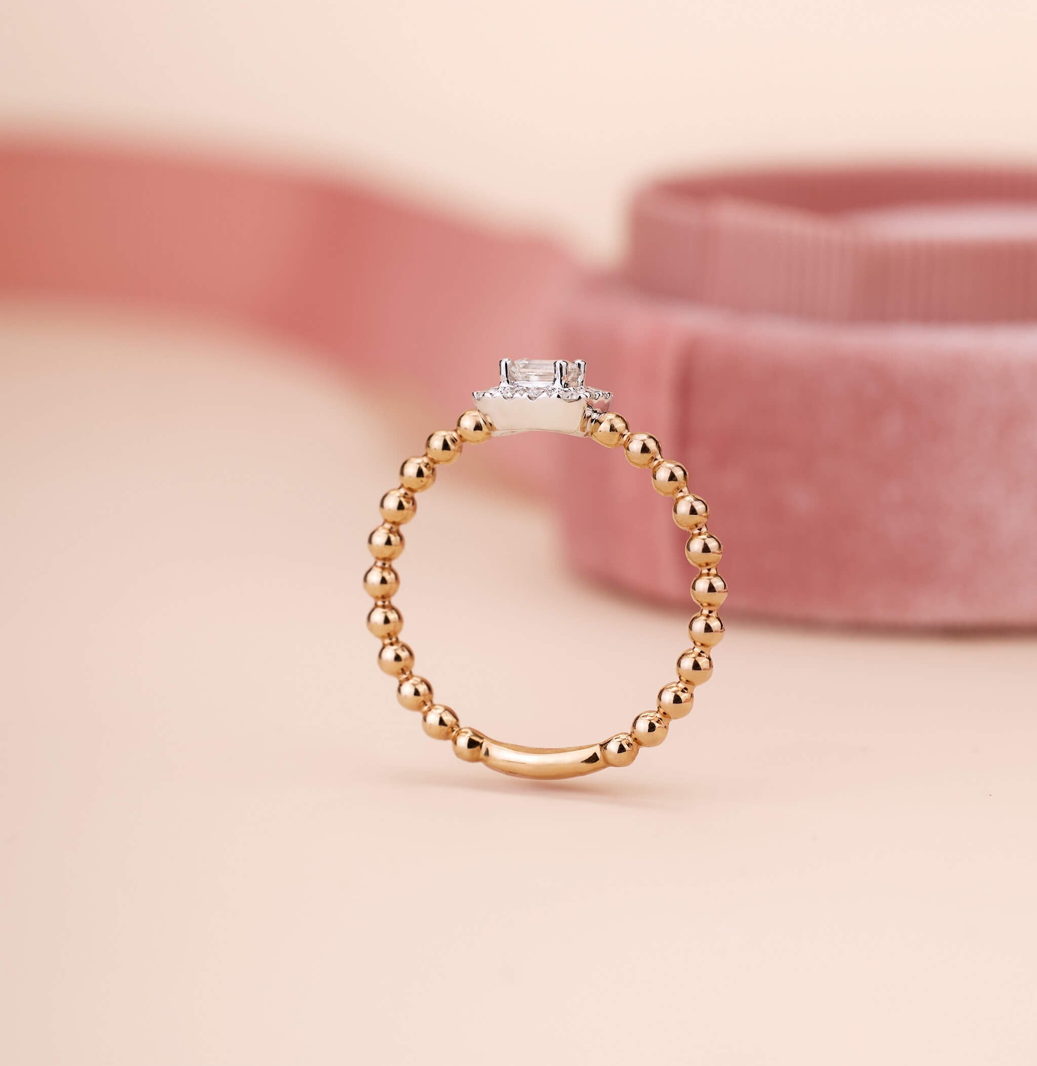Emerald Diamond Engagement Ring in 18K Gold