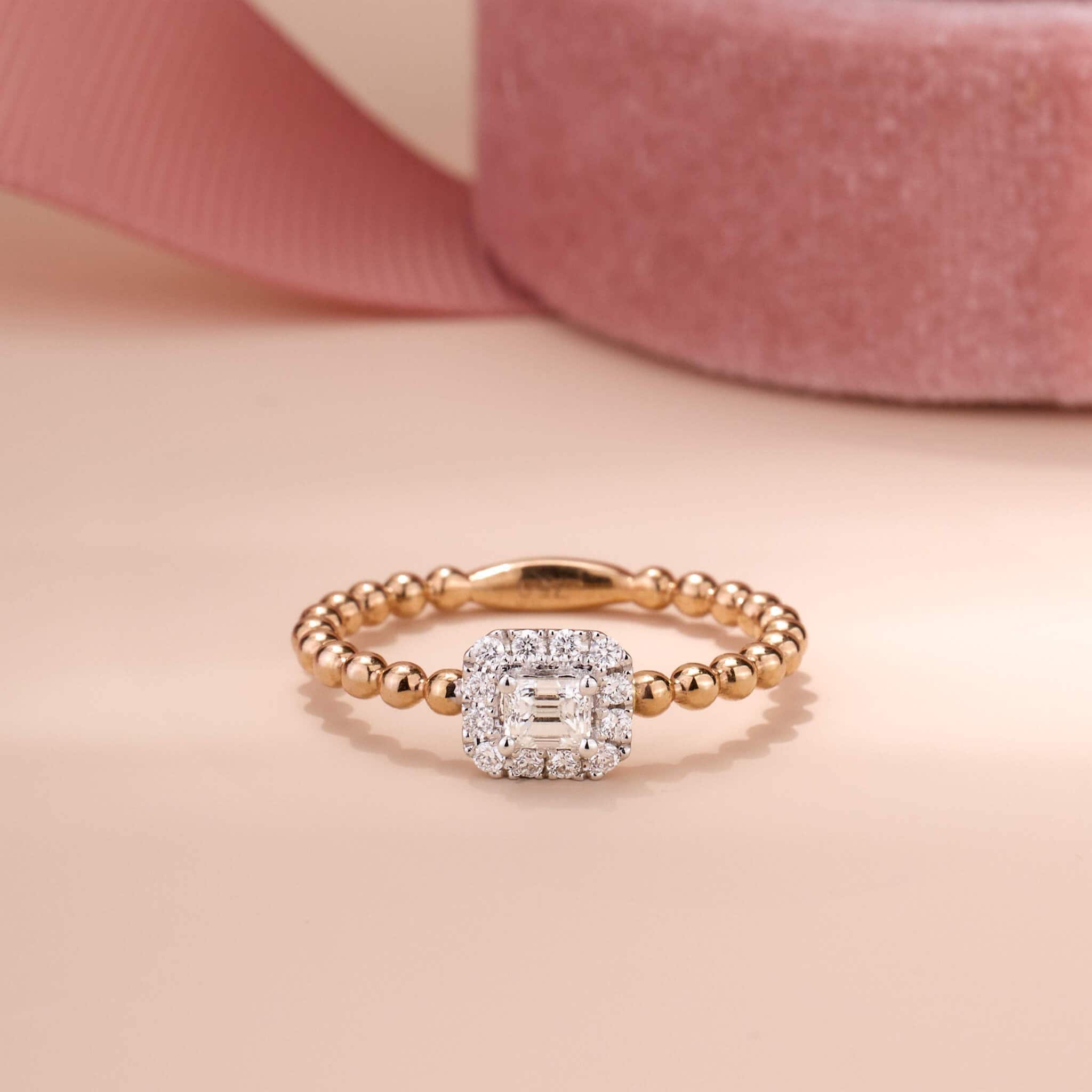 Emerald Diamond Engagement Ring in 18K Gold