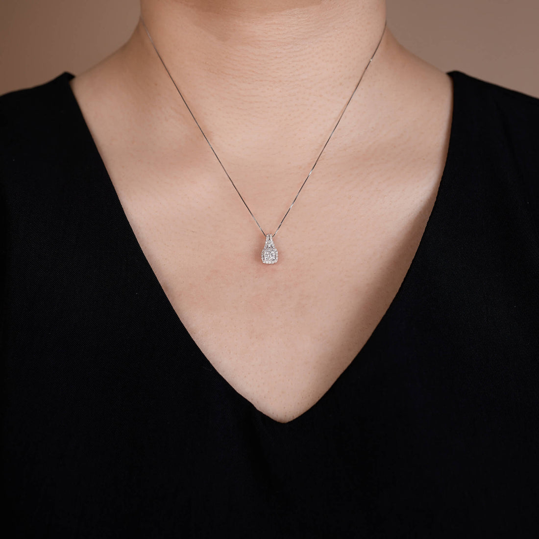 0.31 ct.tw. Natural Diamond Pendant