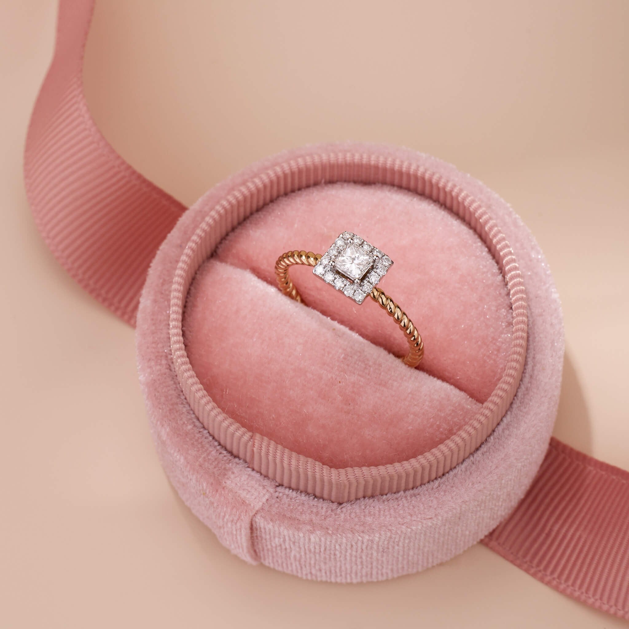 18K Gold Unique Princess - Cut Diamond Engagement Ring - Jewelry And Store