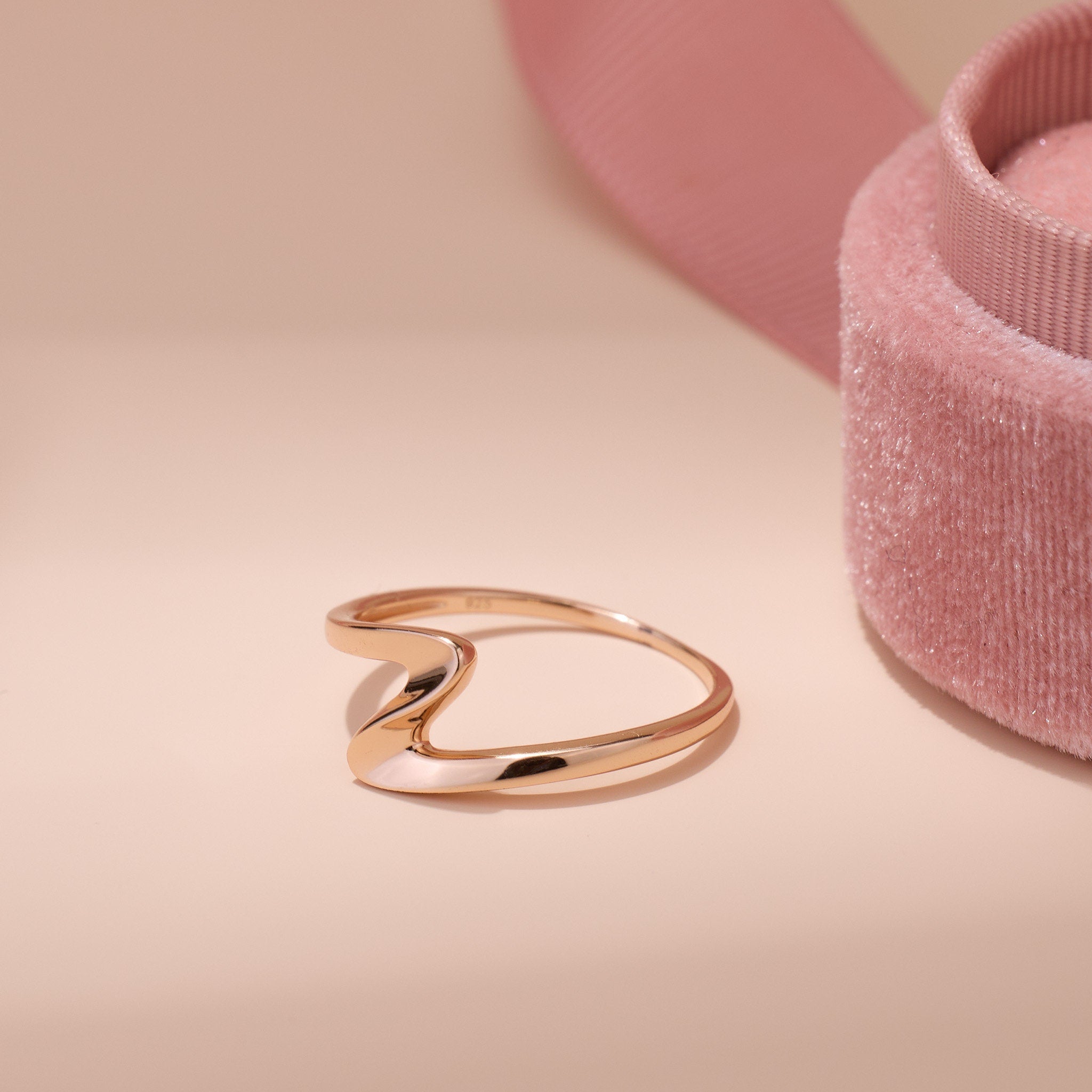 925 Silver Minimalist Wavy Ring