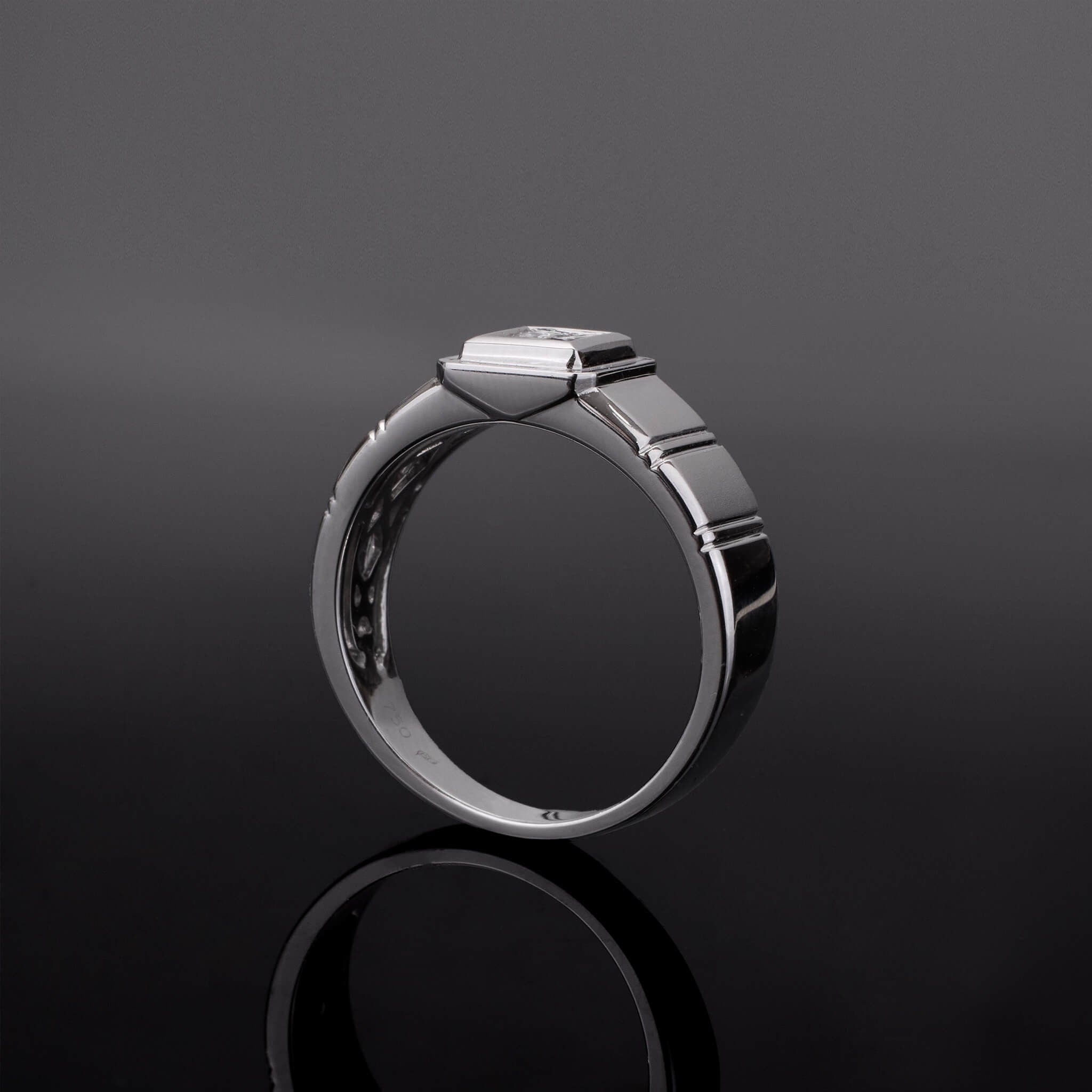 18K Gold Unisex Diamond Signet Ring - Jewelry And Store