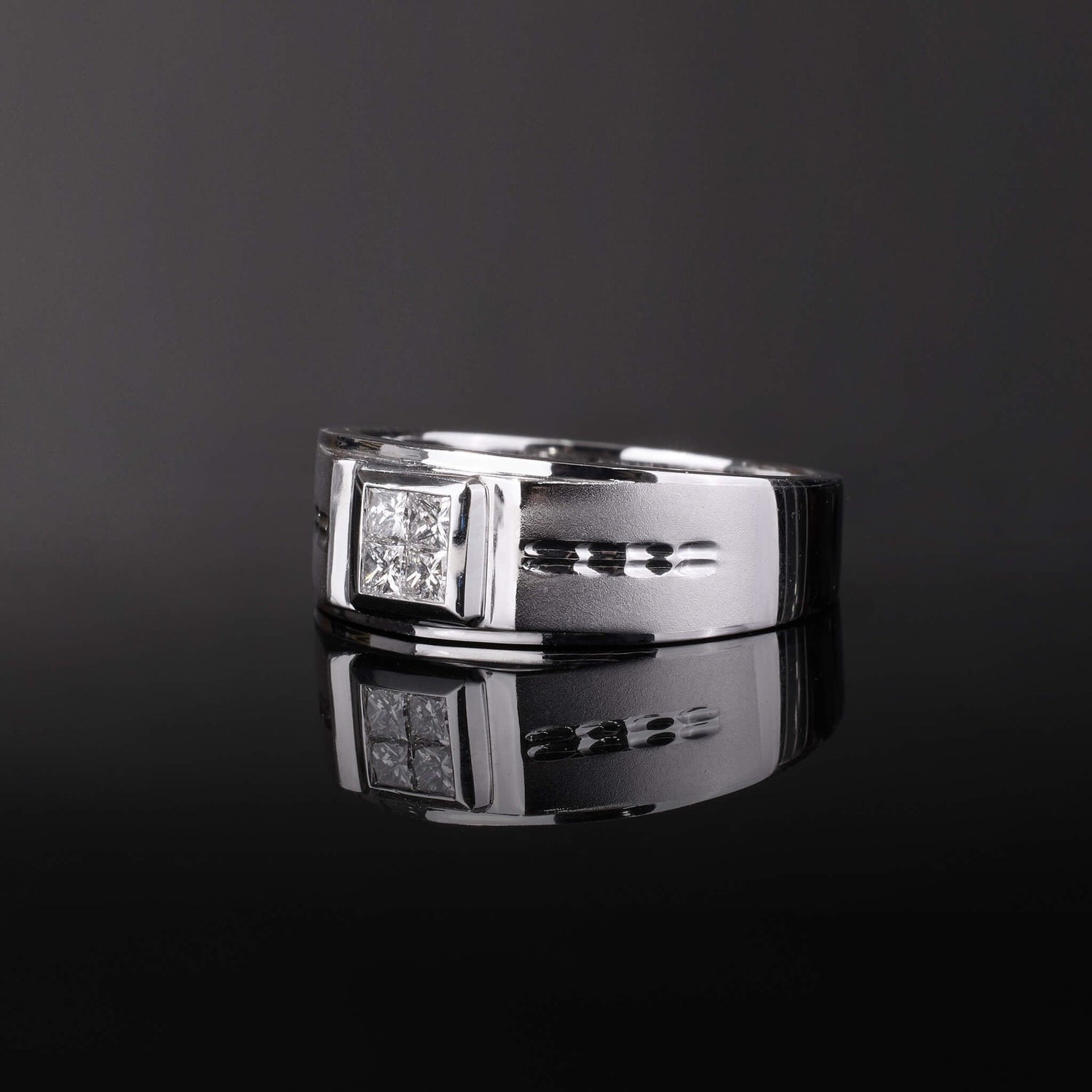 18K Gold Unisex Diamond Signet Ring - Jewelry And Store