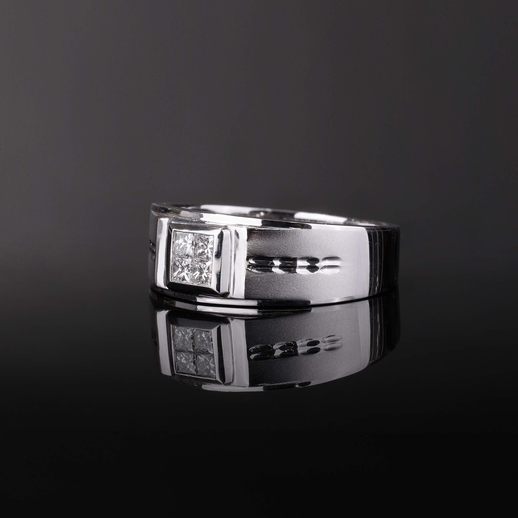 18K Gold Unisex Diamond Signet Ring - Jewelry And Store