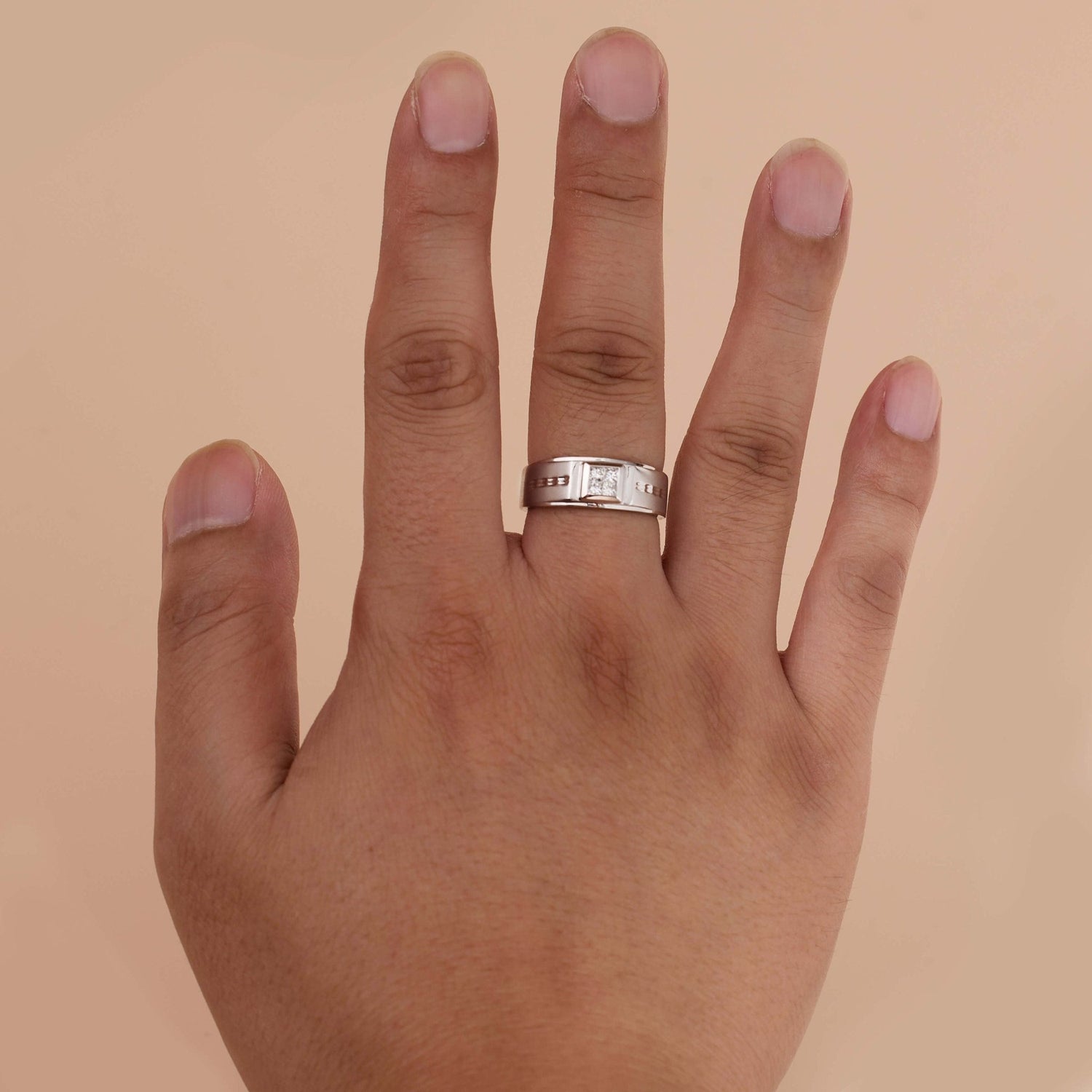 18K Gold Unisex Diamond Signet Ring - Jewelry And Store