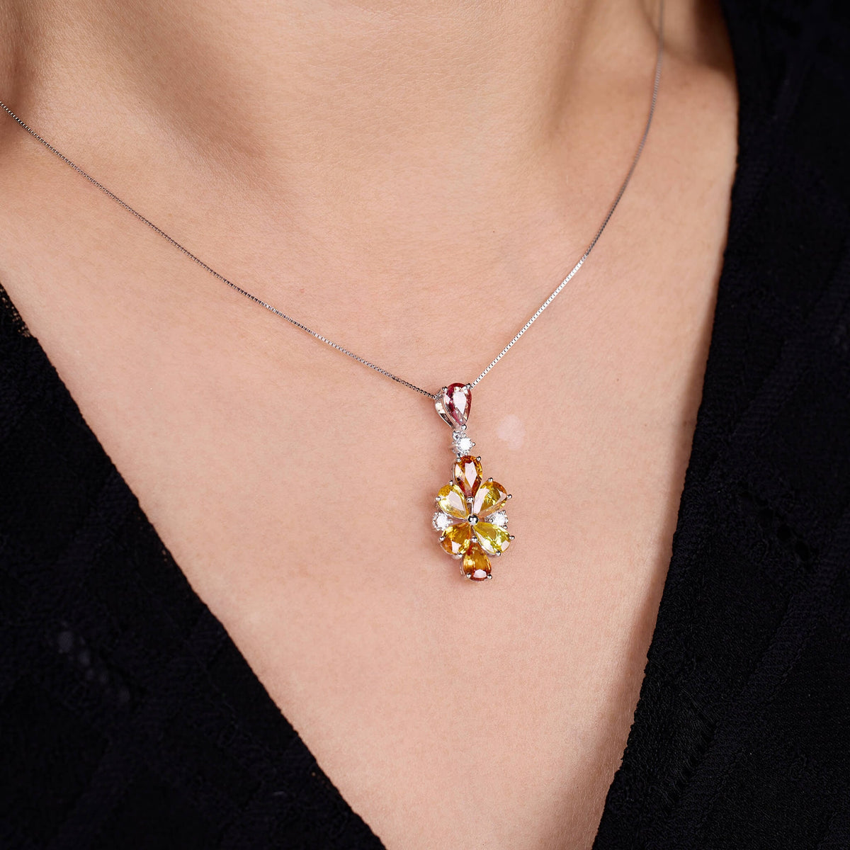 18K Gold Nature Diamond &amp; Fancy Sapphire Flower Pendant - Jewelry And Store