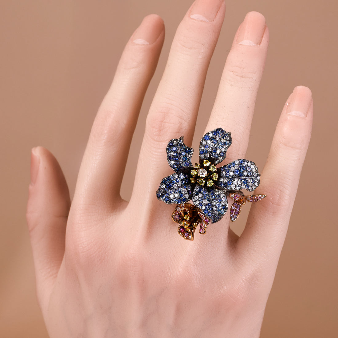18K Gold Flower Ring with Natural Sapphires and Diamonds - Jewelry And Store